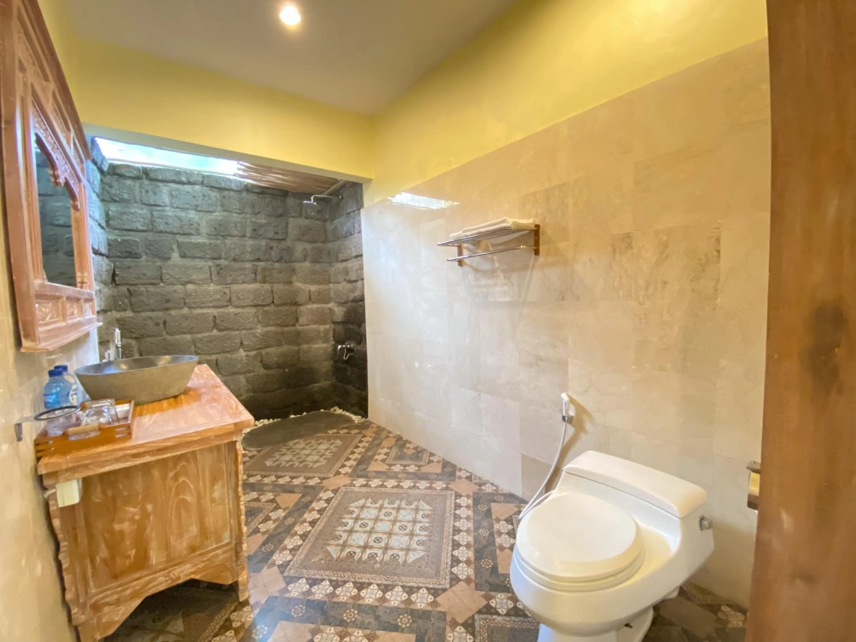 Shower in Uma Linggah Resort by Puri Signatures