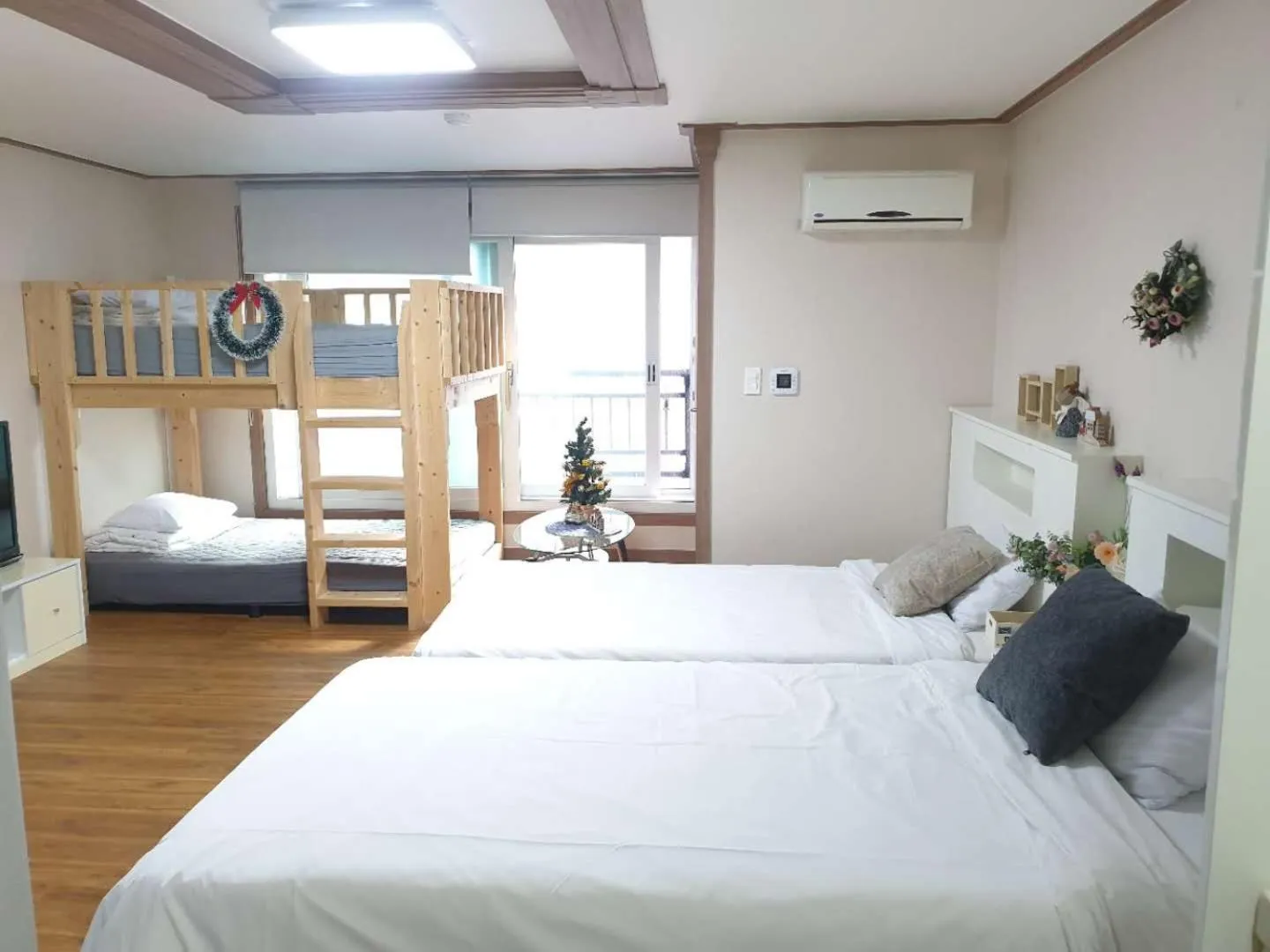 Bed in HY Choi Hostel