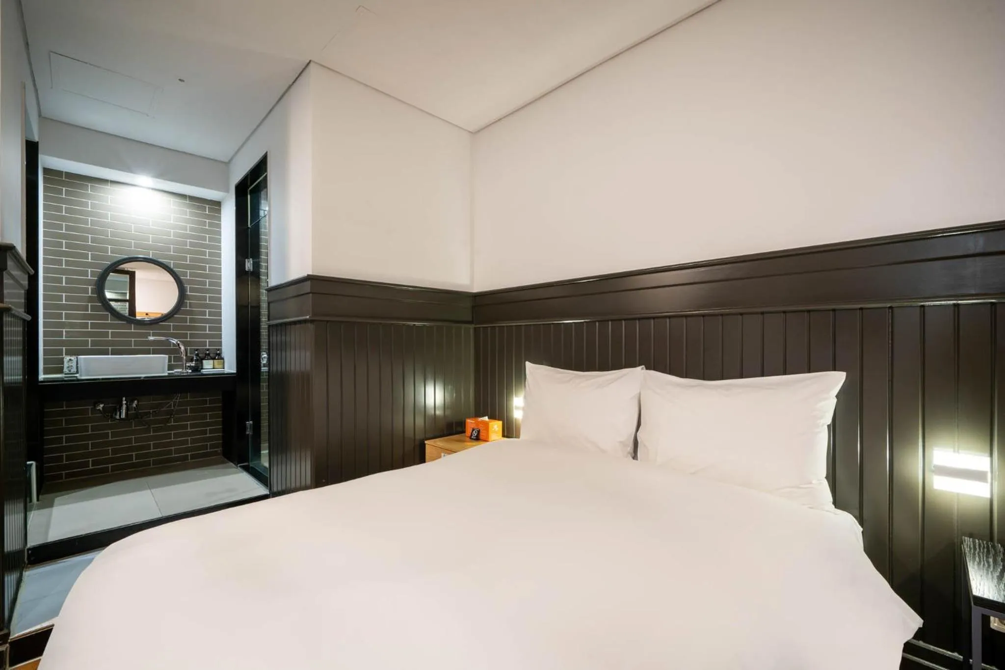Bed in JB Design Hotel