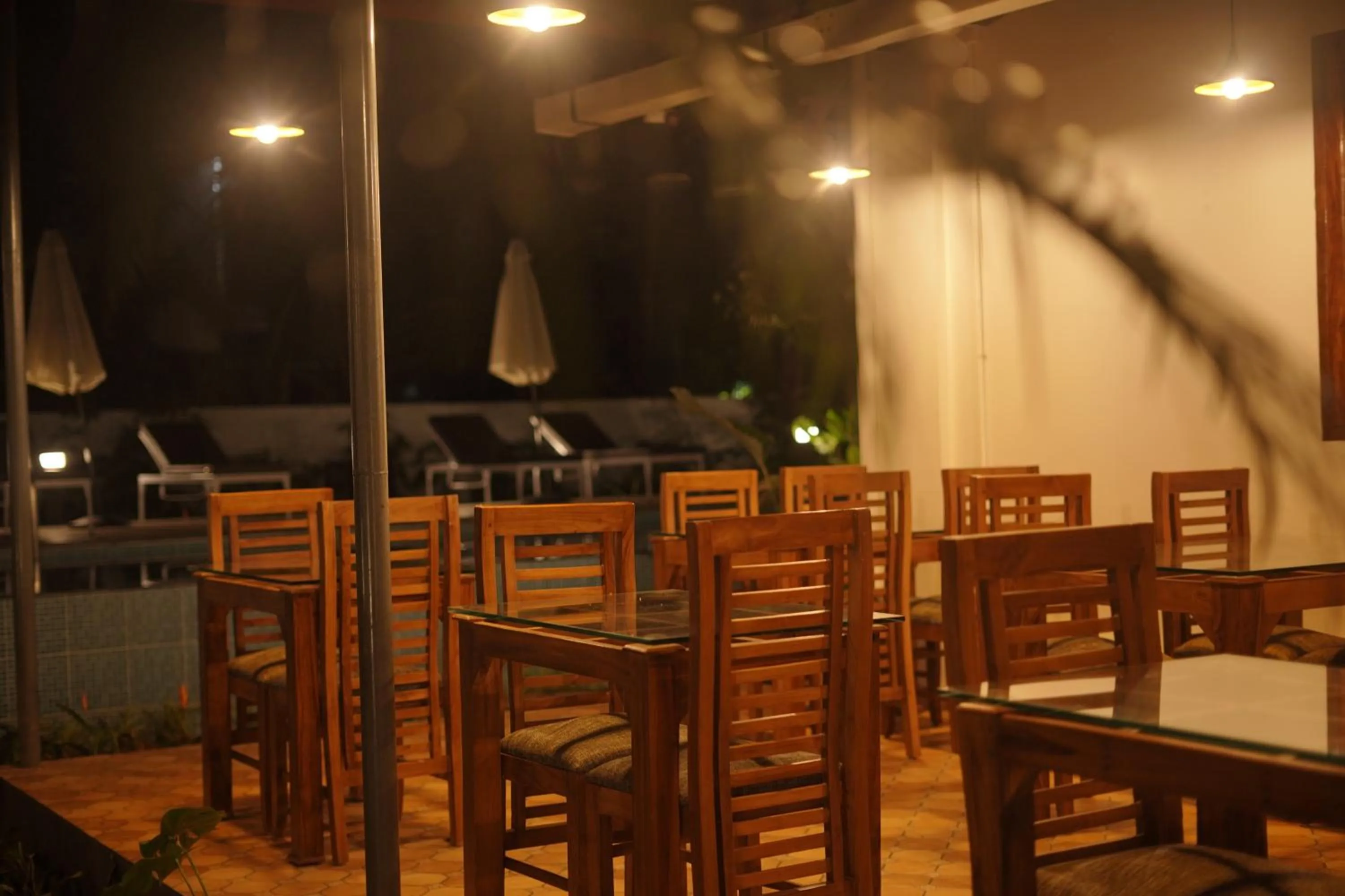 Restaurant/places to eat in Alfred Place