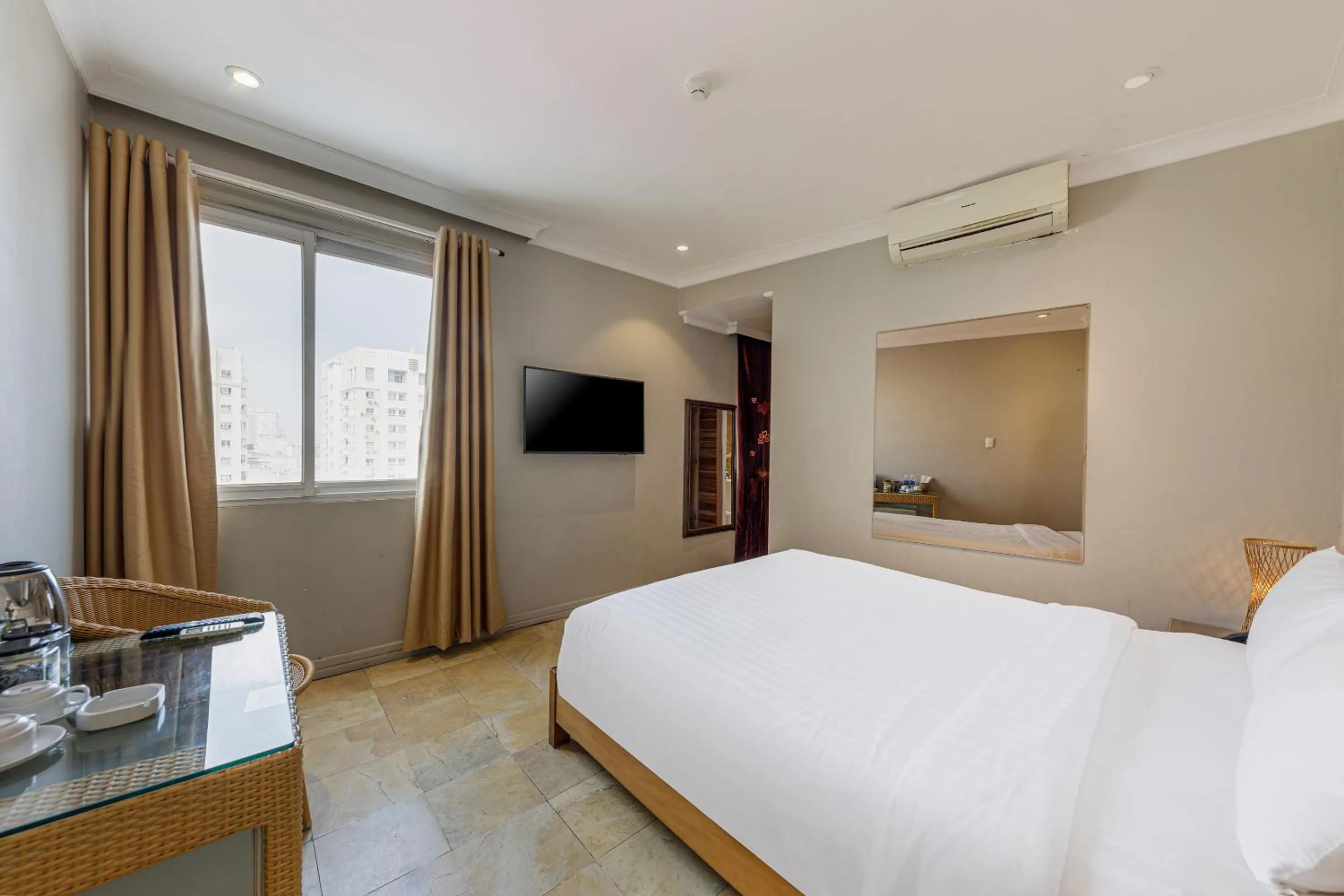 Bedroom, Bed in Collection O Le Grand Hanoi hotel - The Sun