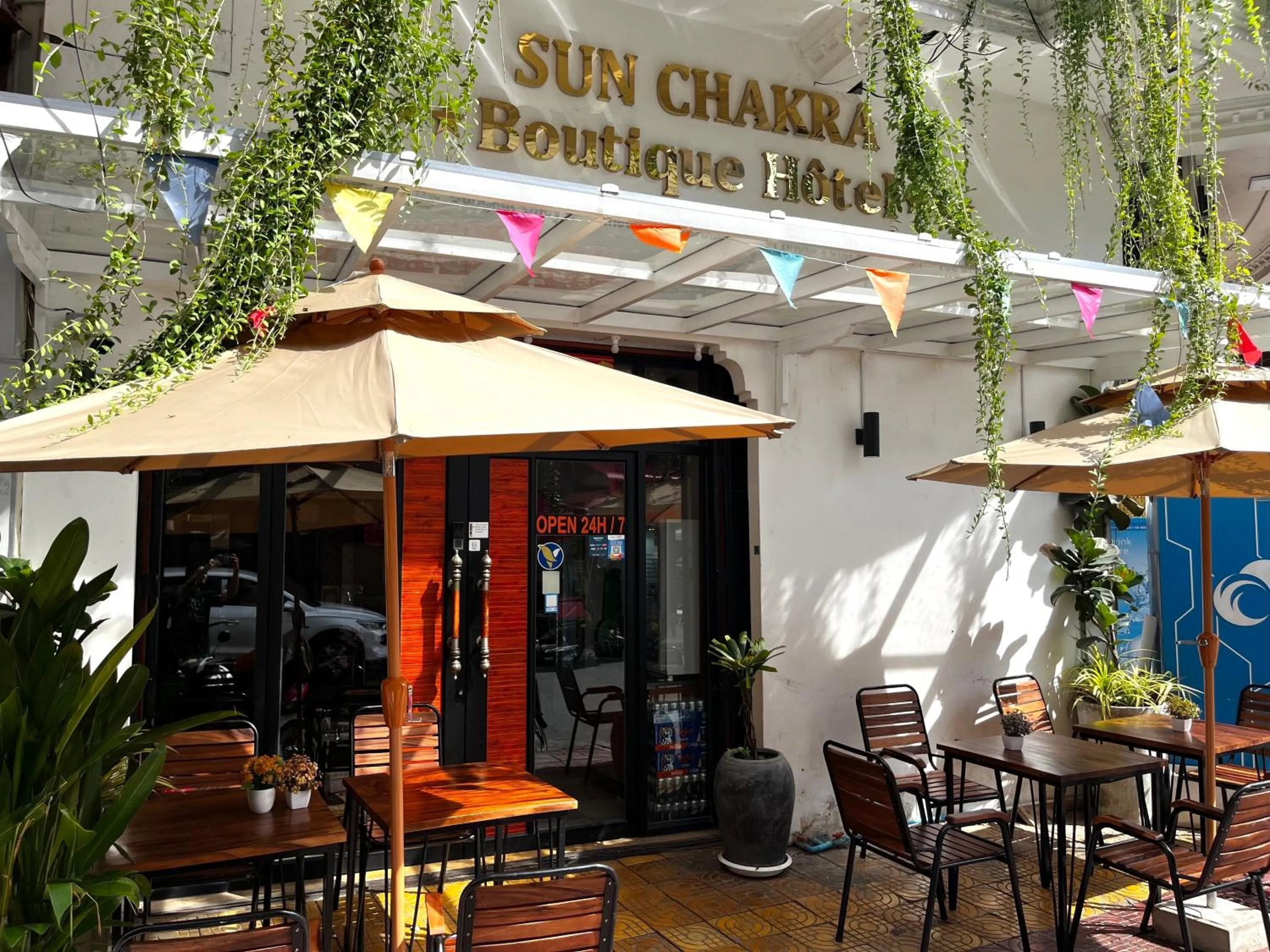 Facade/entrance in Sun Chakra Boutique Hotel - 50m to Museum & Royal Palace & Walking street