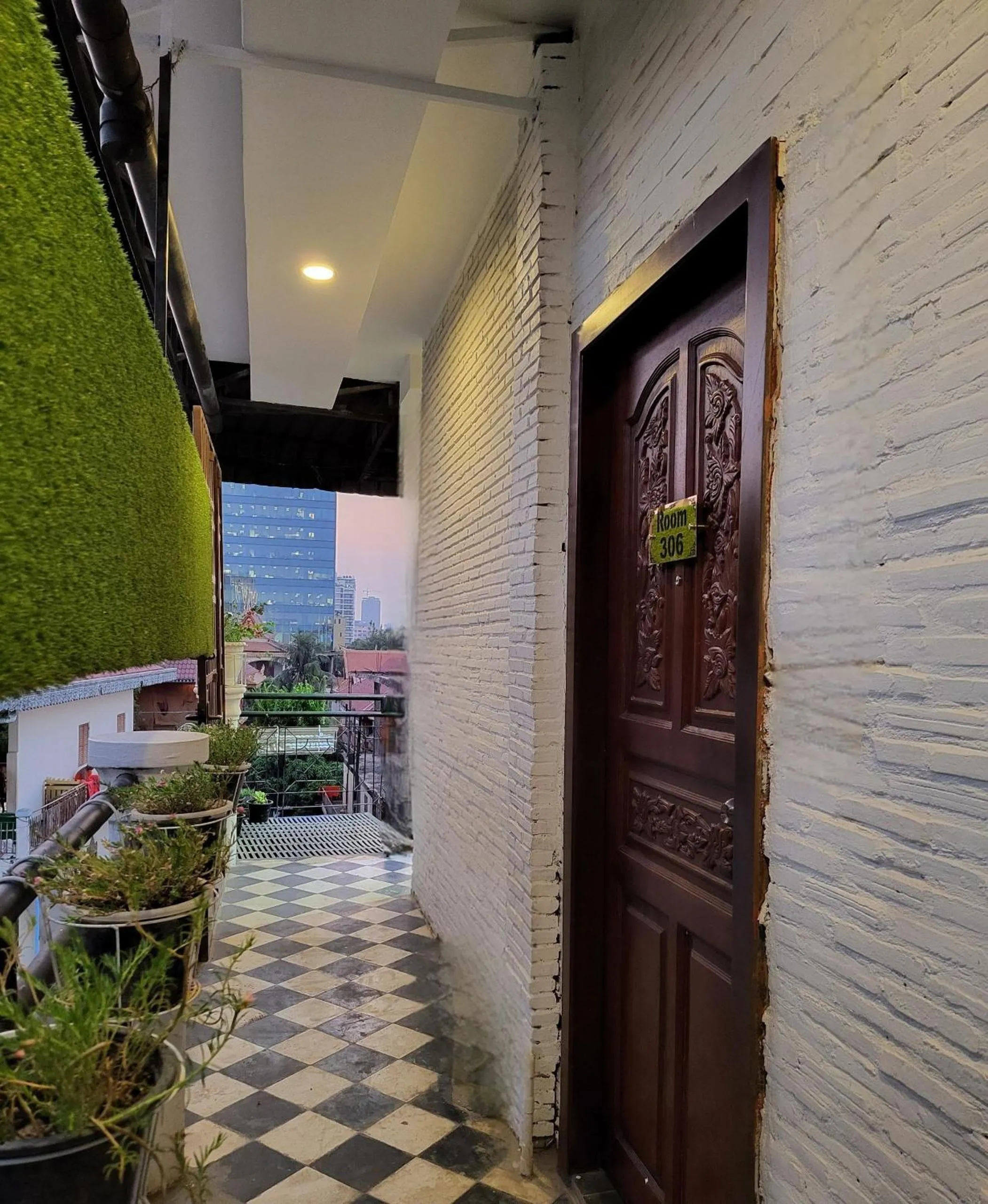 Balcony/Terrace in Sun Chakra Boutique Hotel - 50m to Museum & Royal Palace & Walking street