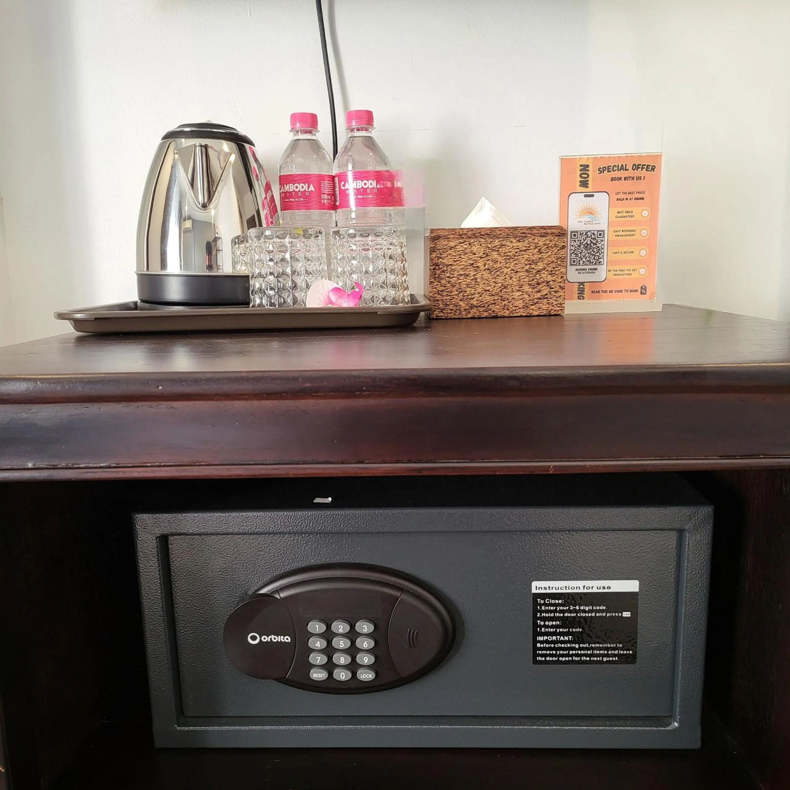 safe in Sun Chakra Boutique Hotel - 50m to Museum & Royal Palace & Walking street