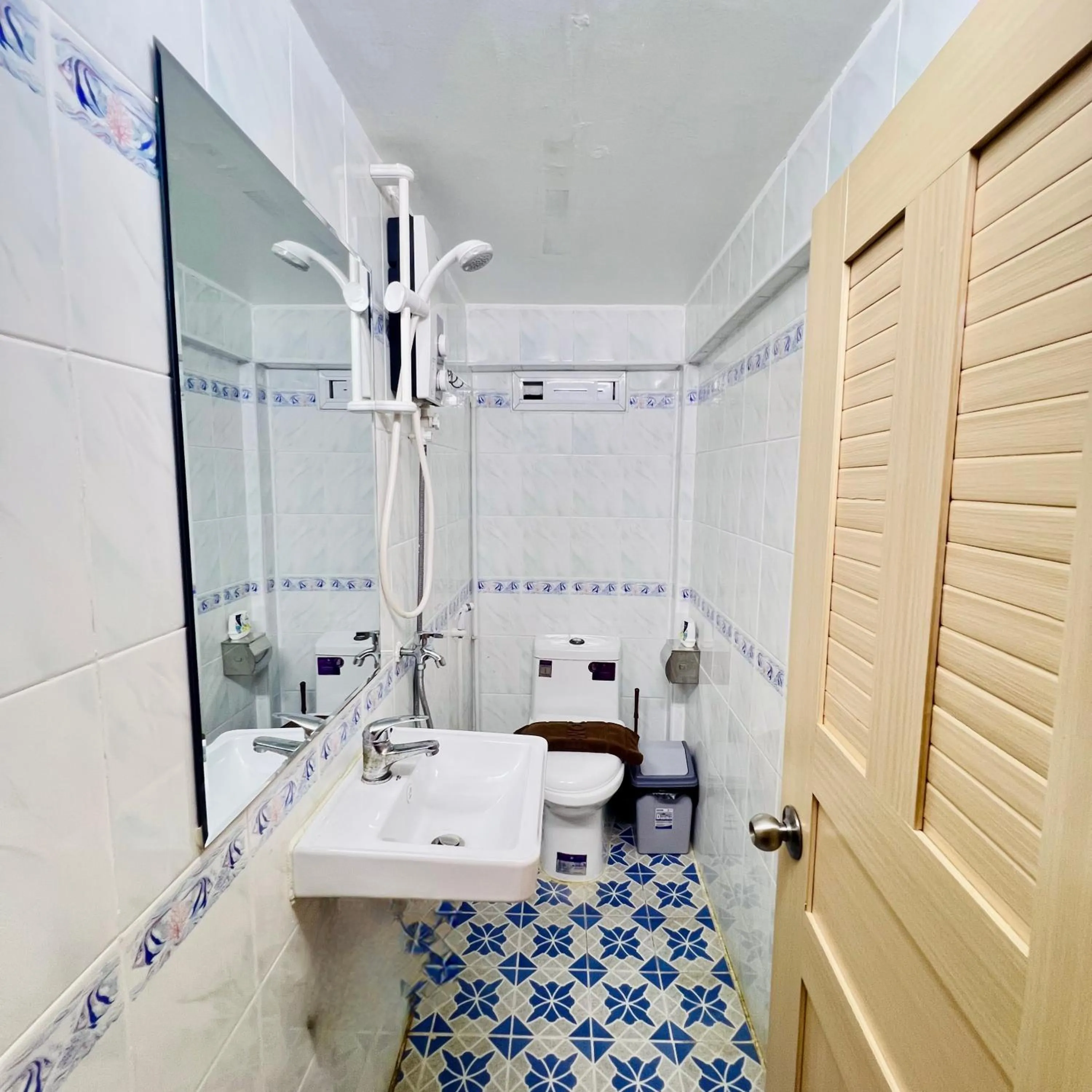 Bathroom in Sun Chakra Boutique Hotel - 50m to Museum & Royal Palace & Walking street