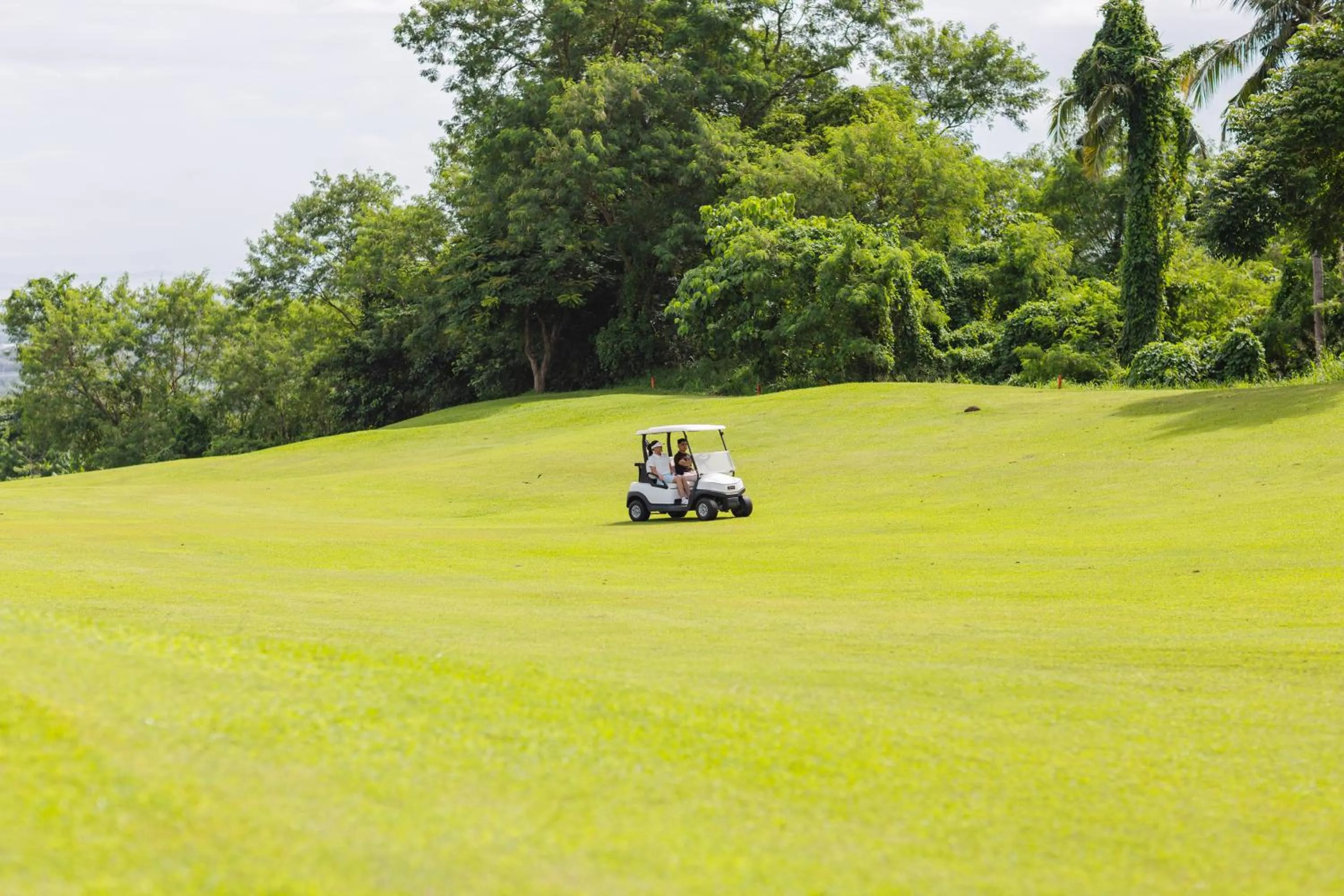 Golfcourse in Microtel by Wyndham South Forbes near Nuvali