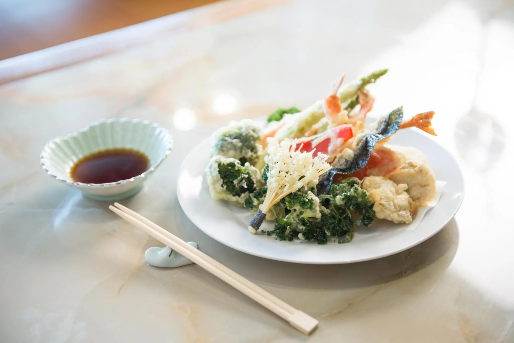 Food and drinks in Microtel by Wyndham South Forbes near Nuvali