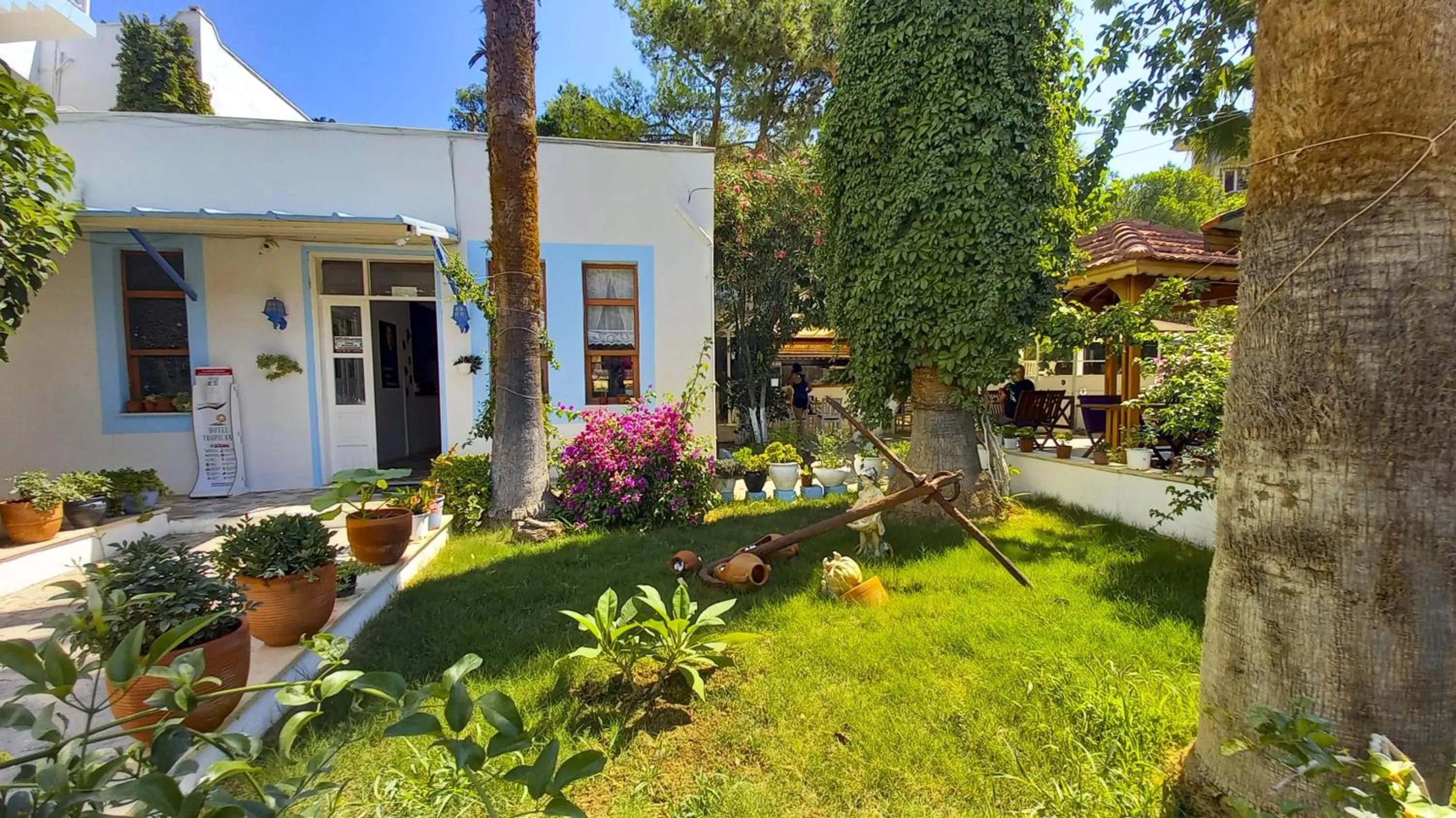 Property building in Hotel Tropicana