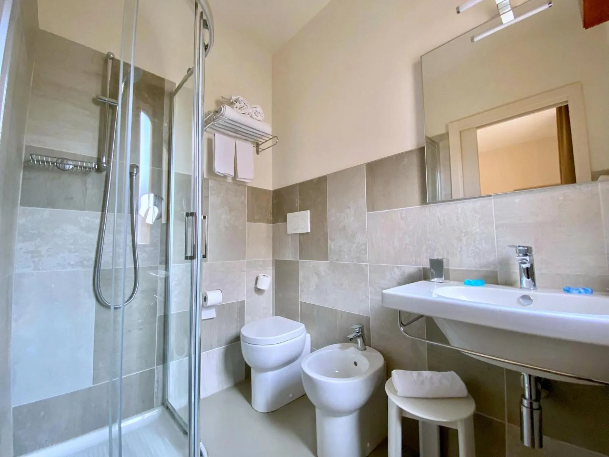 Bathroom in Hotel Maioli - Colazione XXL fino alle 12