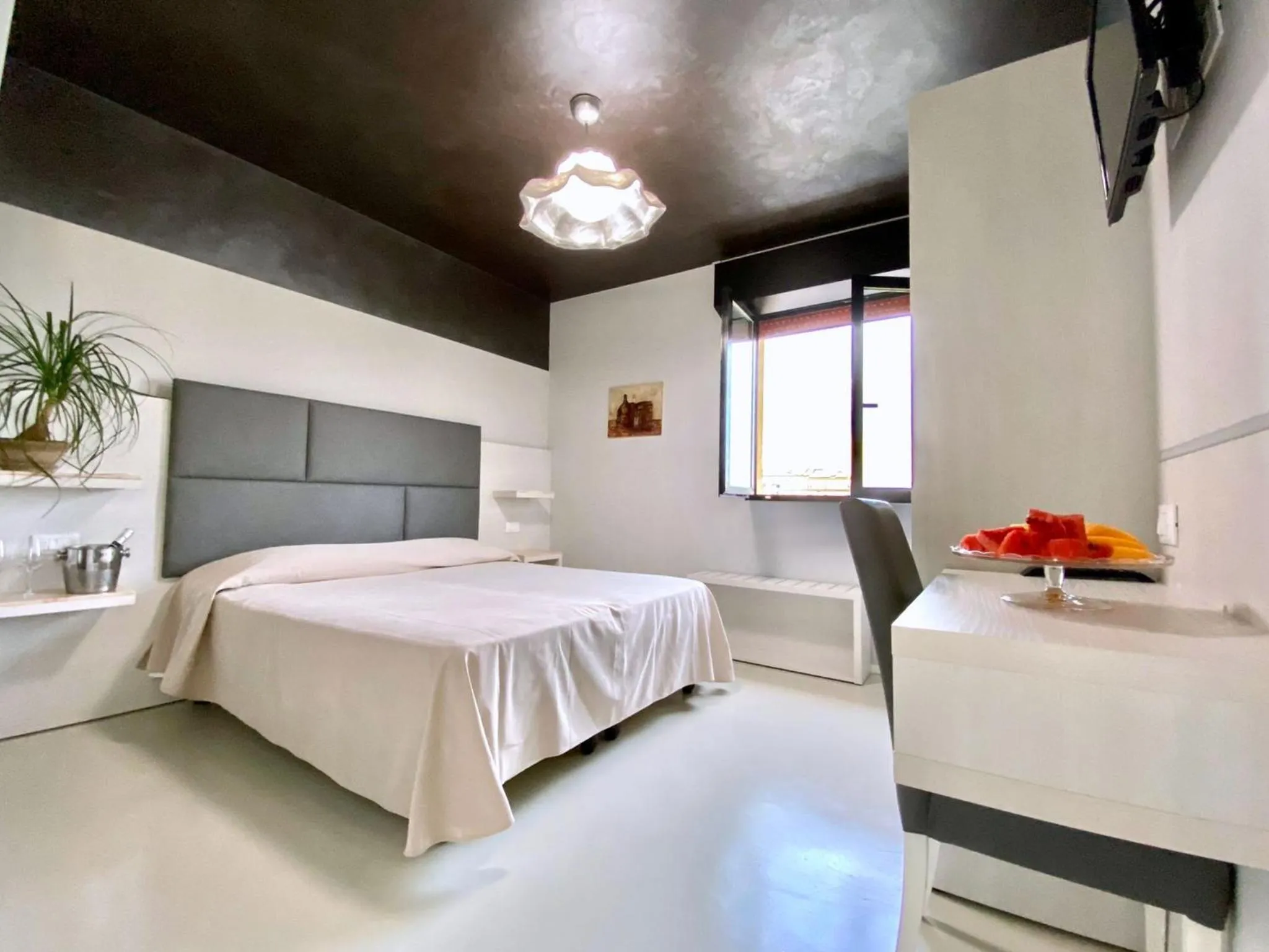 Bedroom, Bed in Hotel Maioli - Colazione XXL fino alle 12