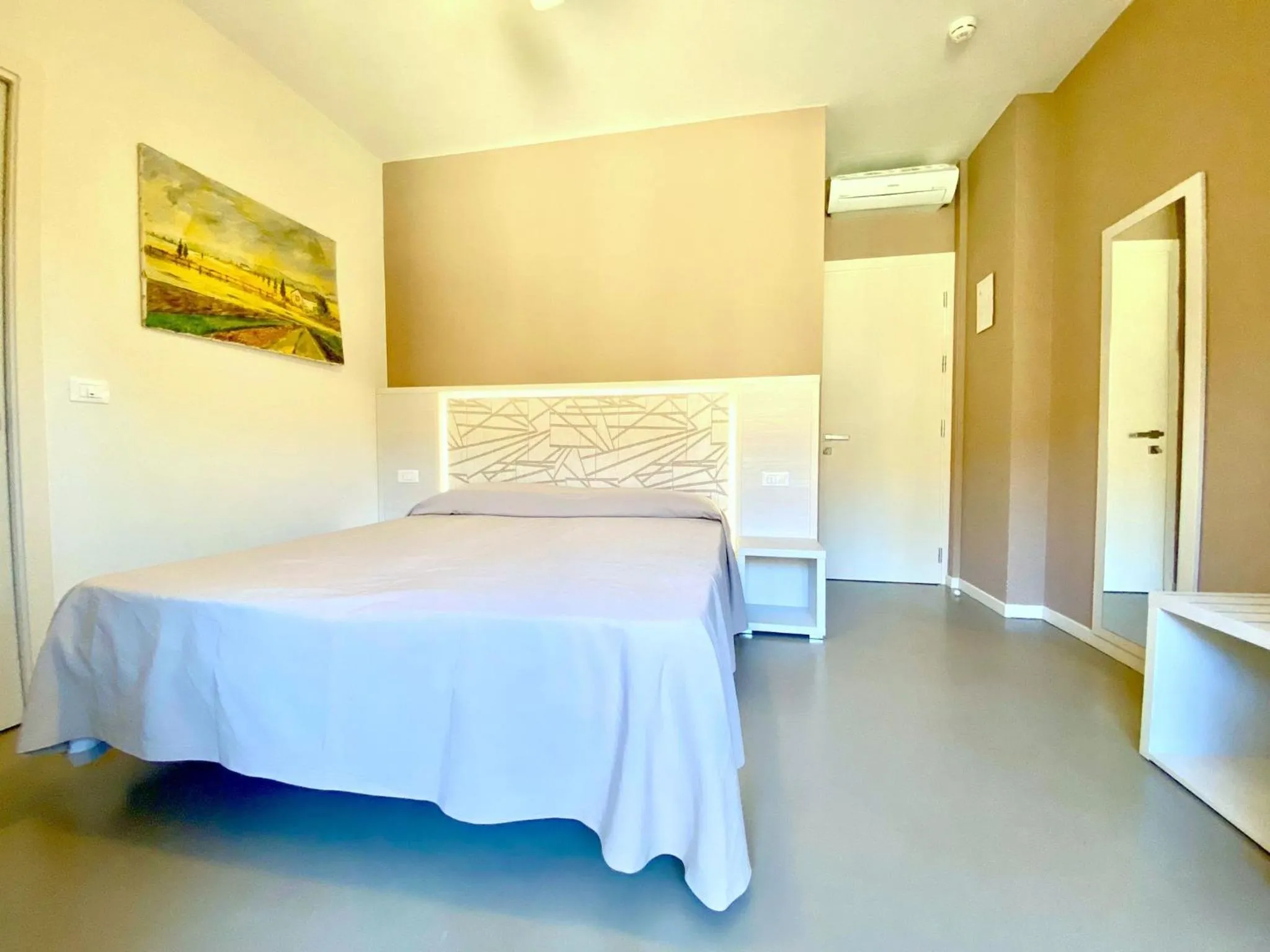 Bedroom, Bed in Hotel Maioli - Colazione XXL fino alle 12