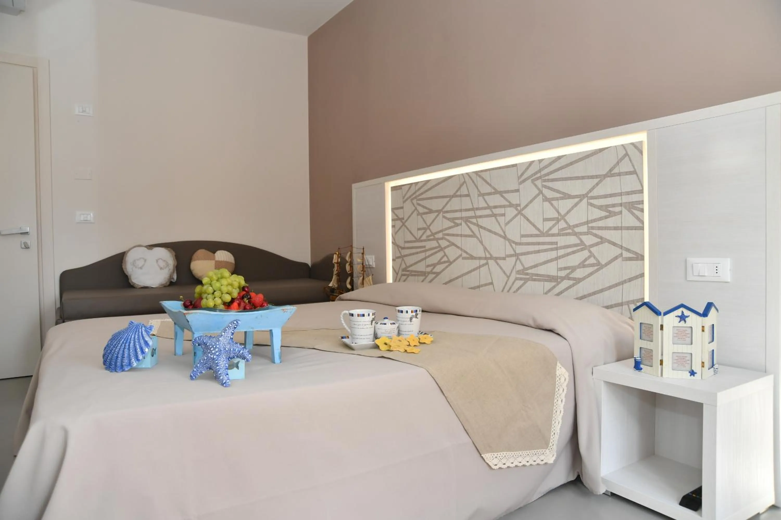 Bedroom, Bed in Hotel Maioli - Colazione XXL fino alle 12