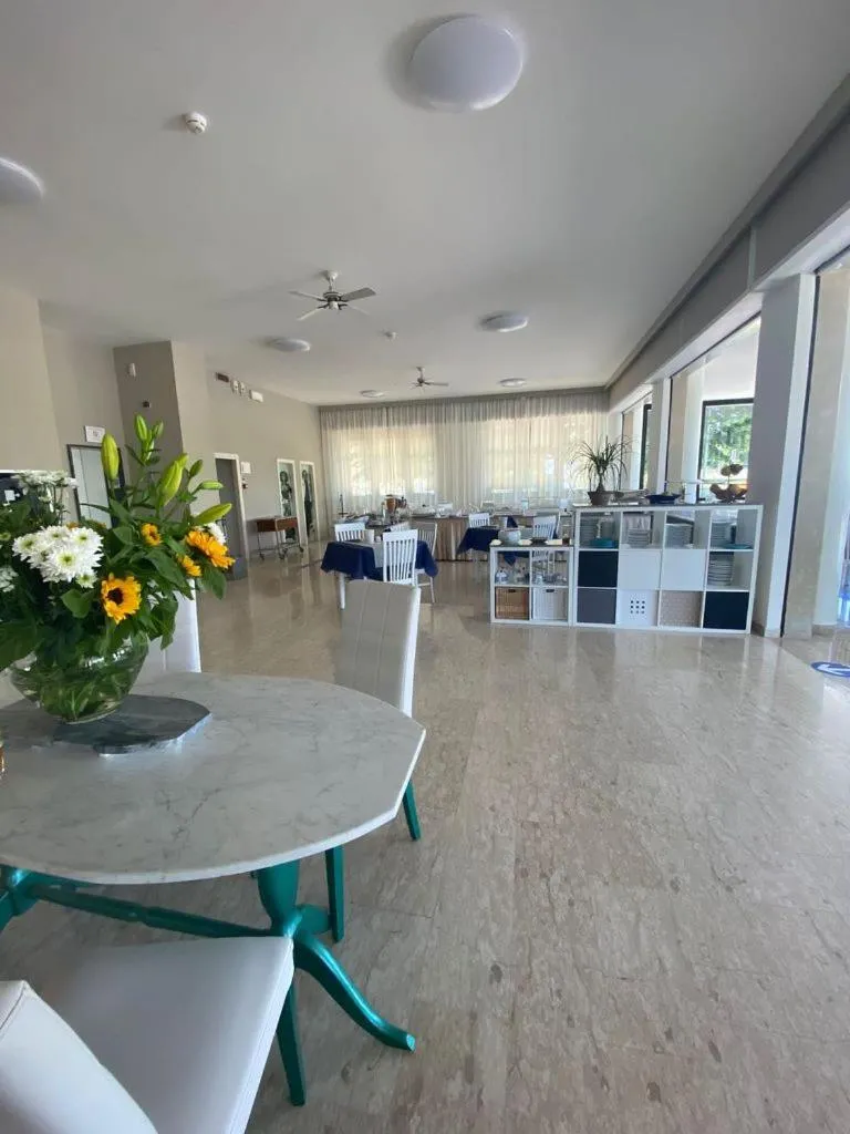 Dining area in Hotel Maioli - Colazione XXL fino alle 12