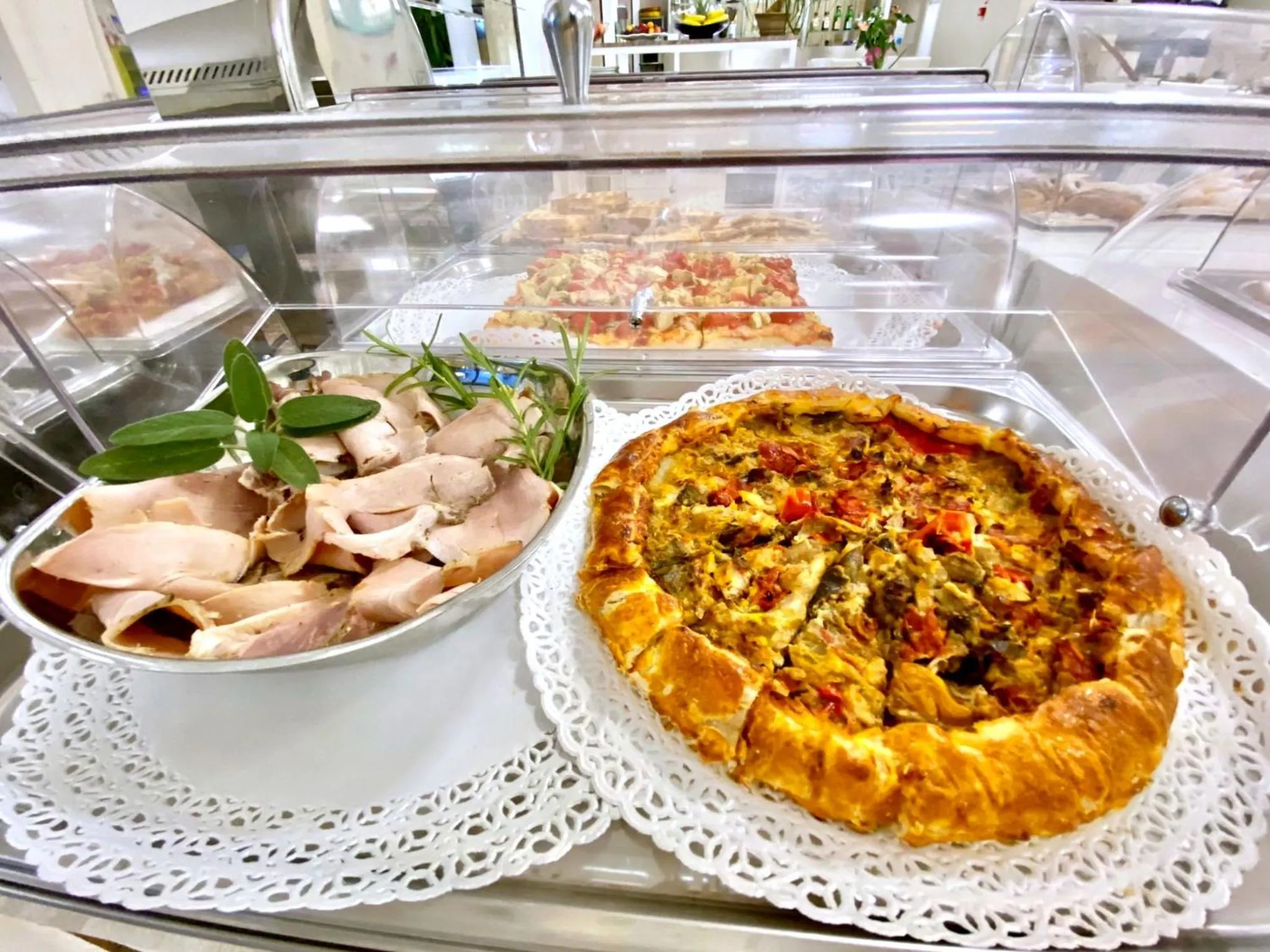 Buffet breakfast in Hotel Maioli - Colazione XXL fino alle 12