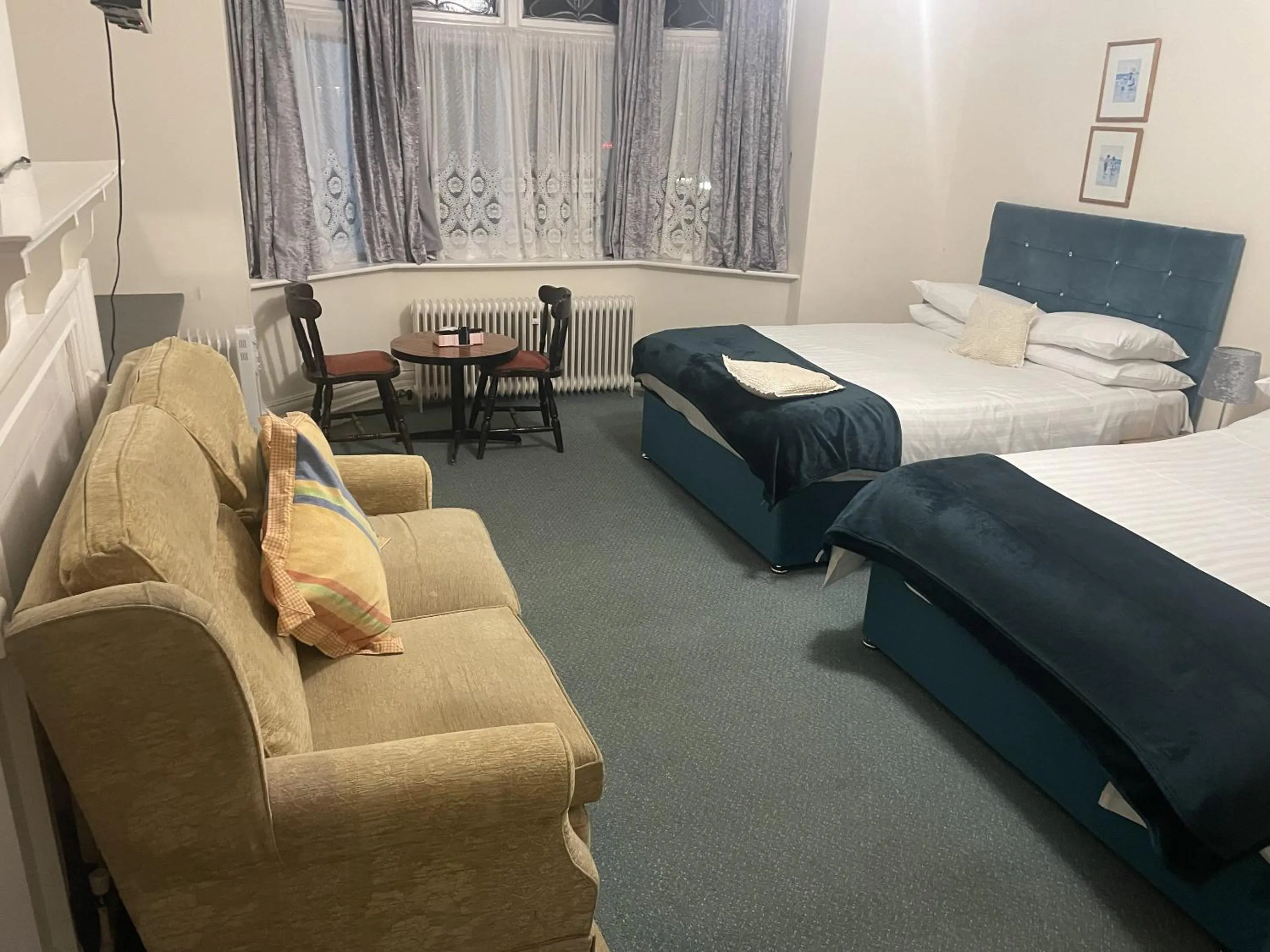 Bedroom, Bed in Emerald Residence