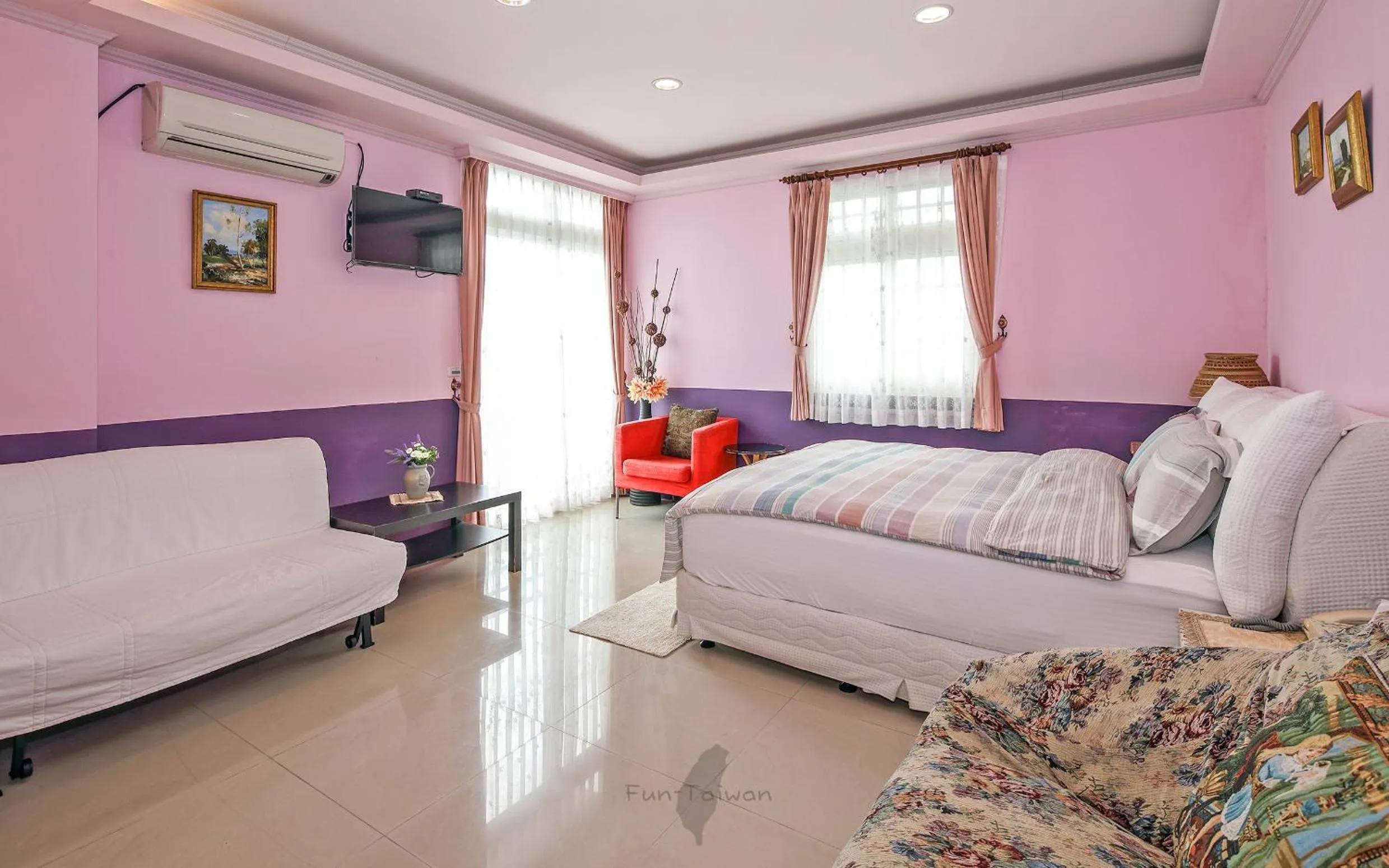 Bed in Riverside B&B