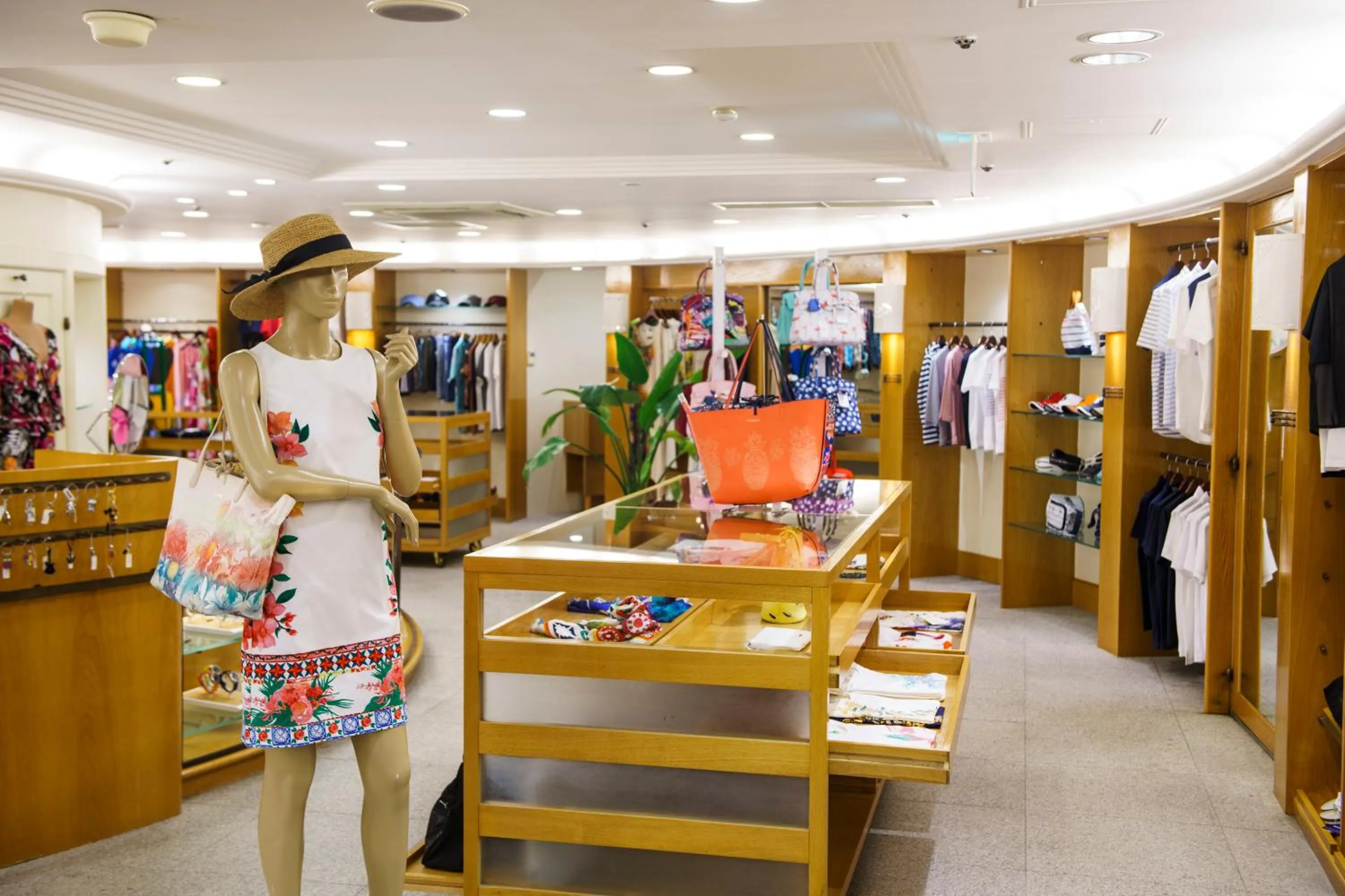 Shopping Area in Renaissance Okinawa Resort