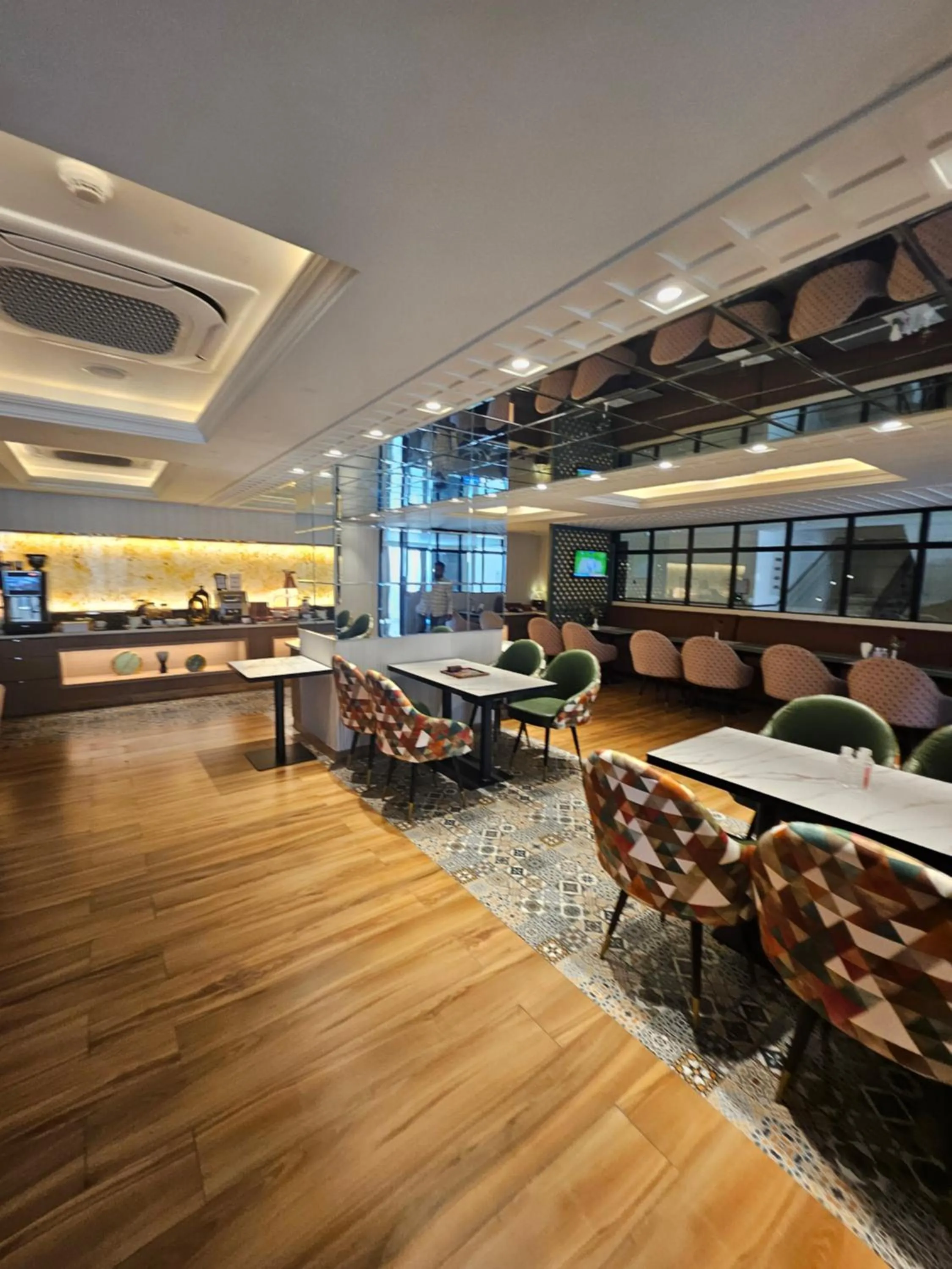 Restaurant/places to eat in Atithi House