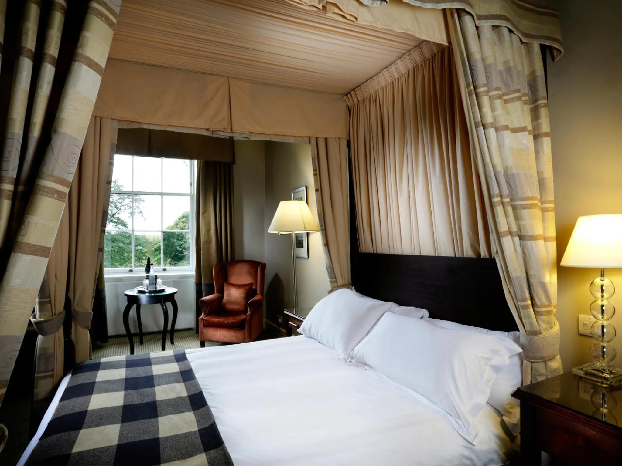 Bedroom, Bed in Macdonald Linden Hall Hotel, Golf & Spa