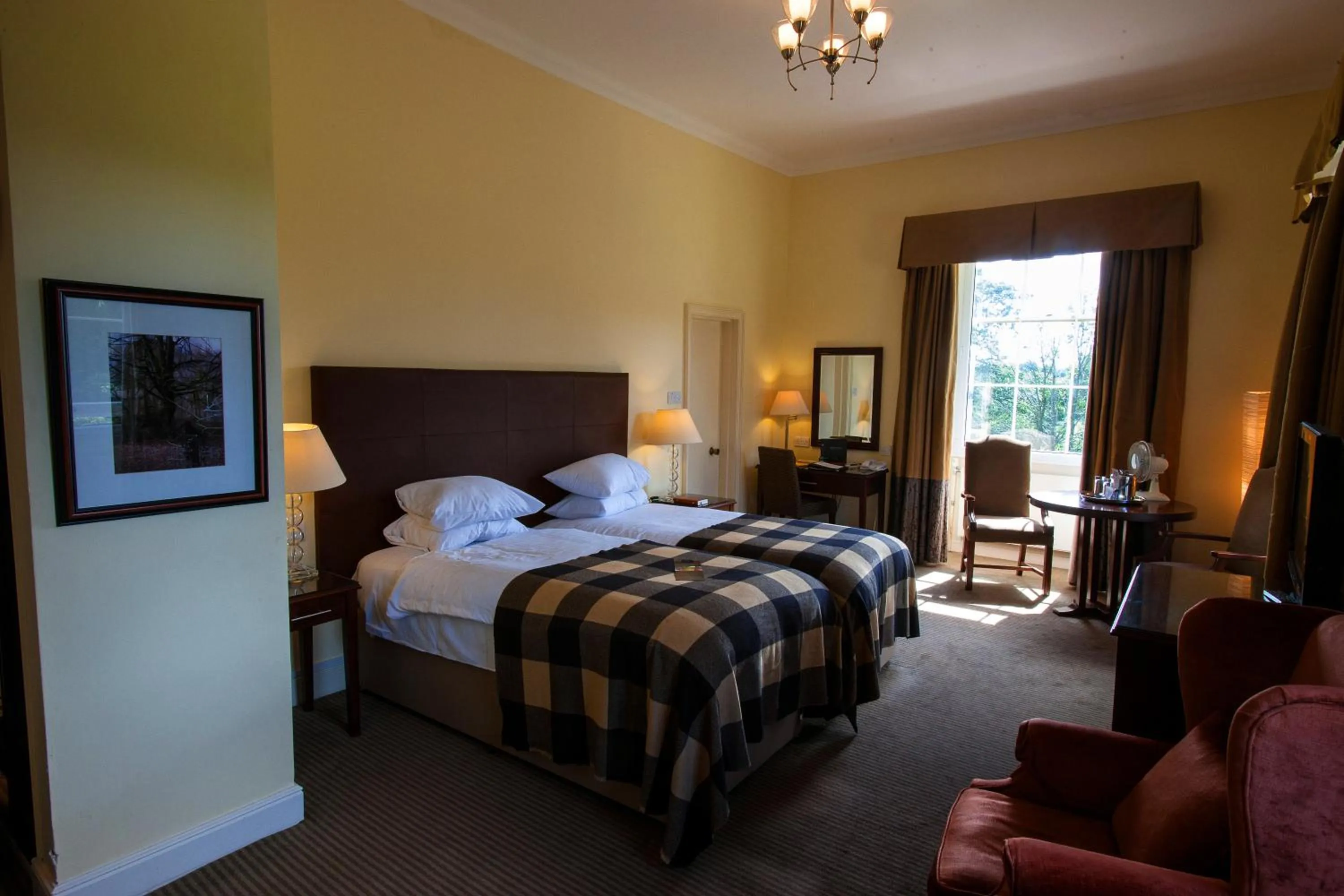 Bedroom, Bed in Macdonald Linden Hall Hotel, Golf & Spa