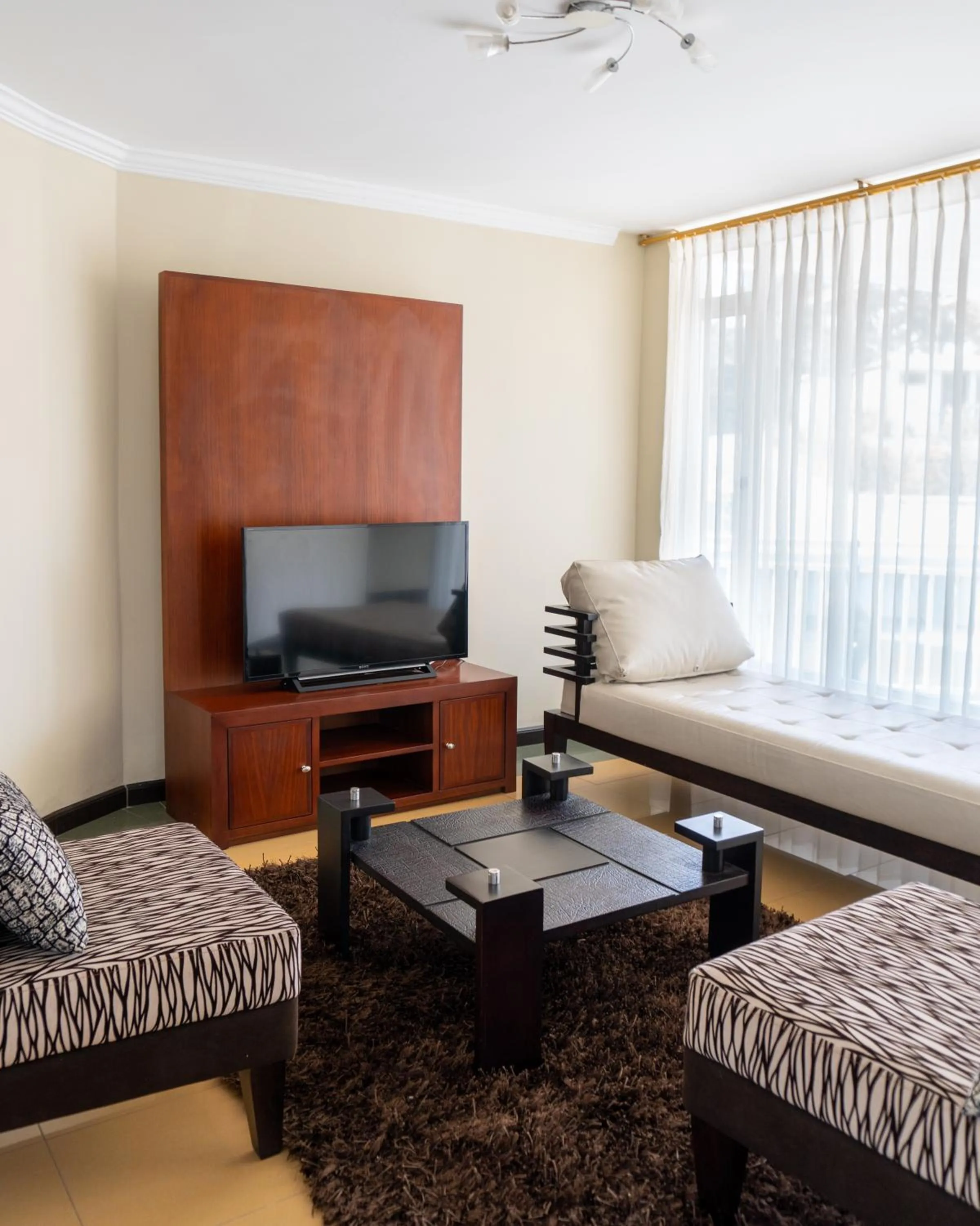 Living room, Bed in Chaupimundo Lodge
