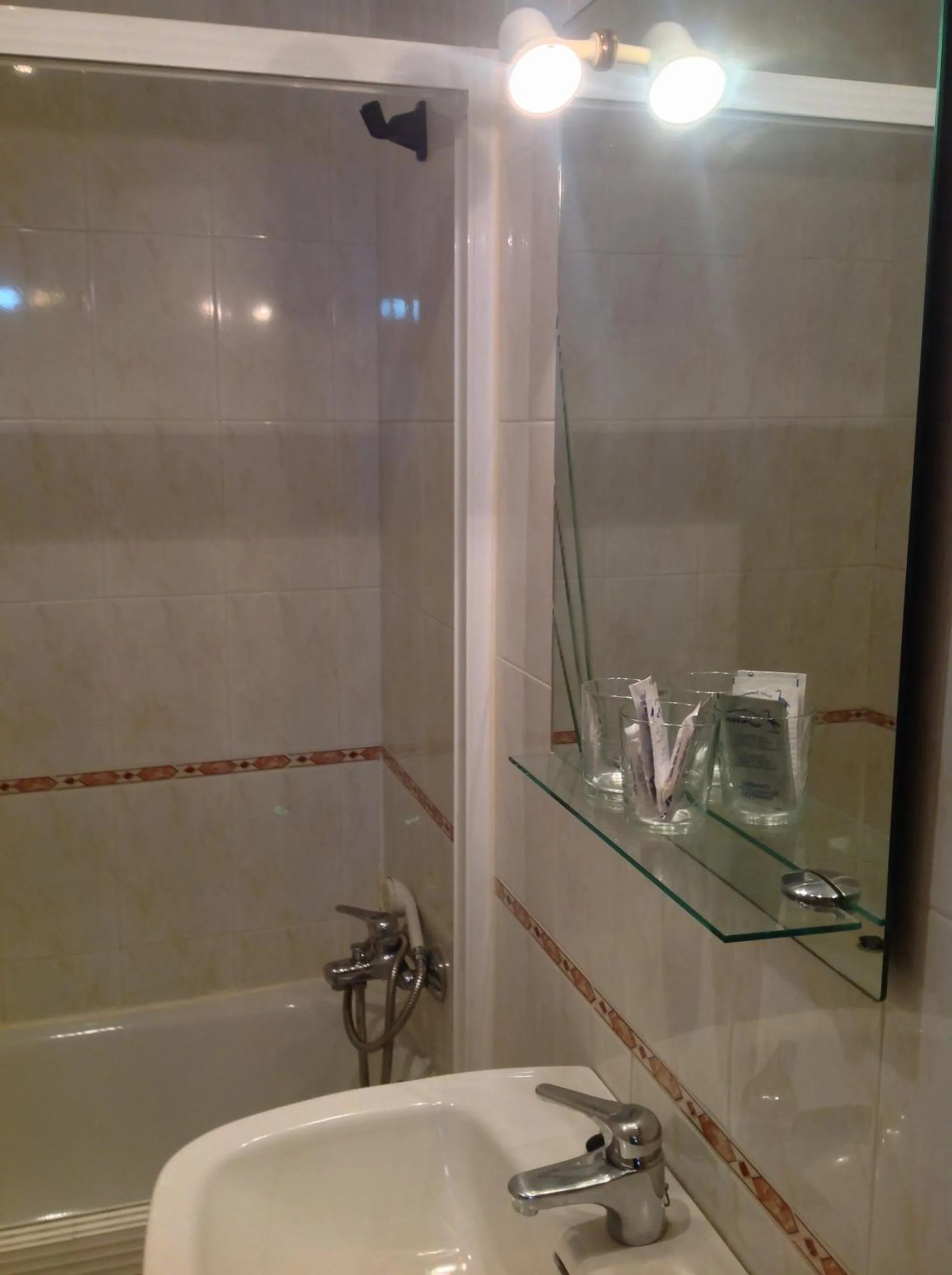 Bathroom in Hostal Julio