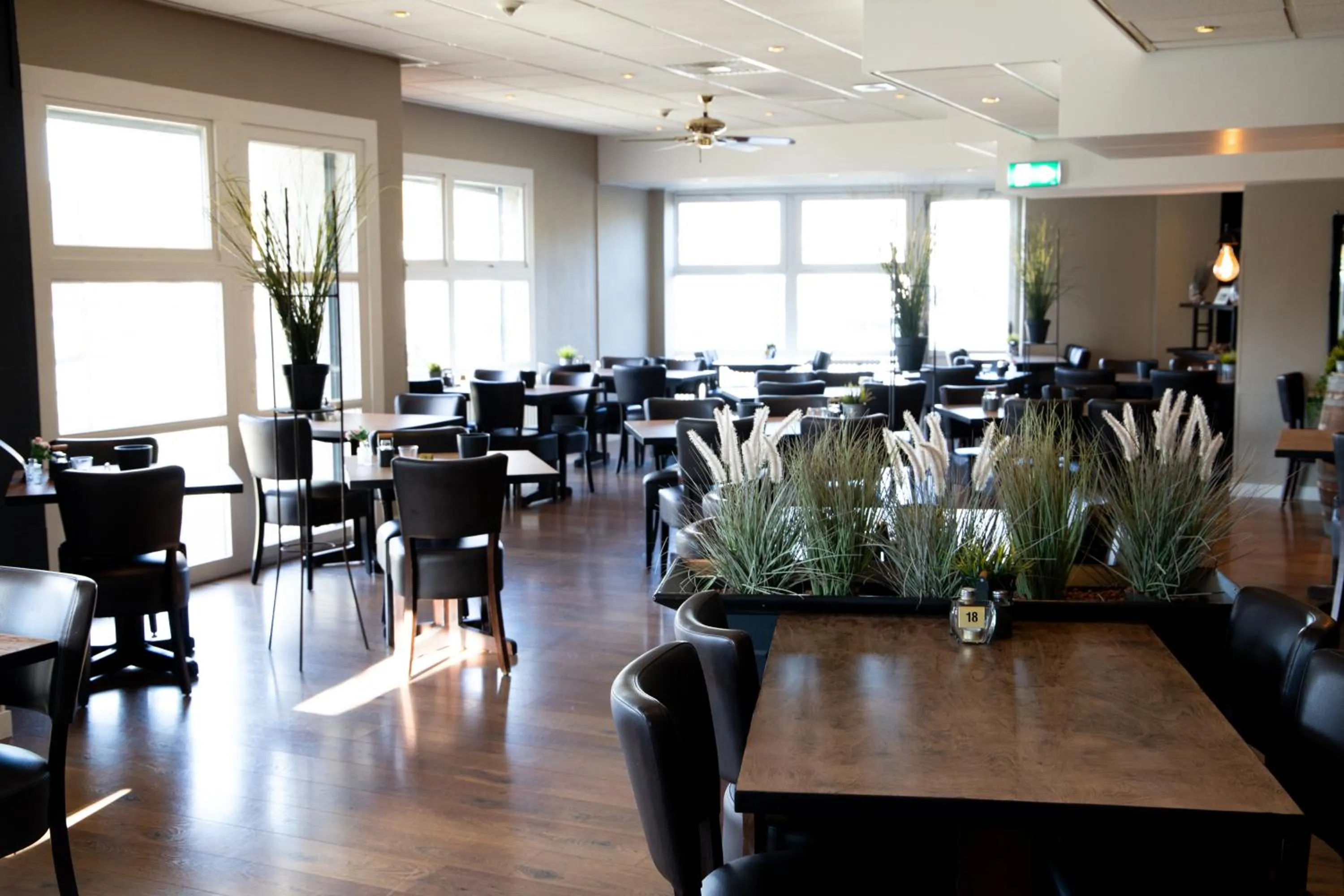 Restaurant/places to eat in City hotel Terneuzen