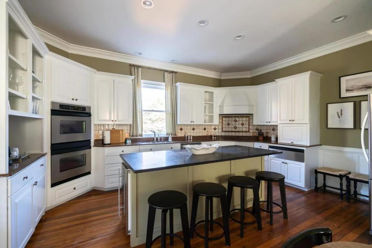 Church St Collection - 109 Whole House and Pool