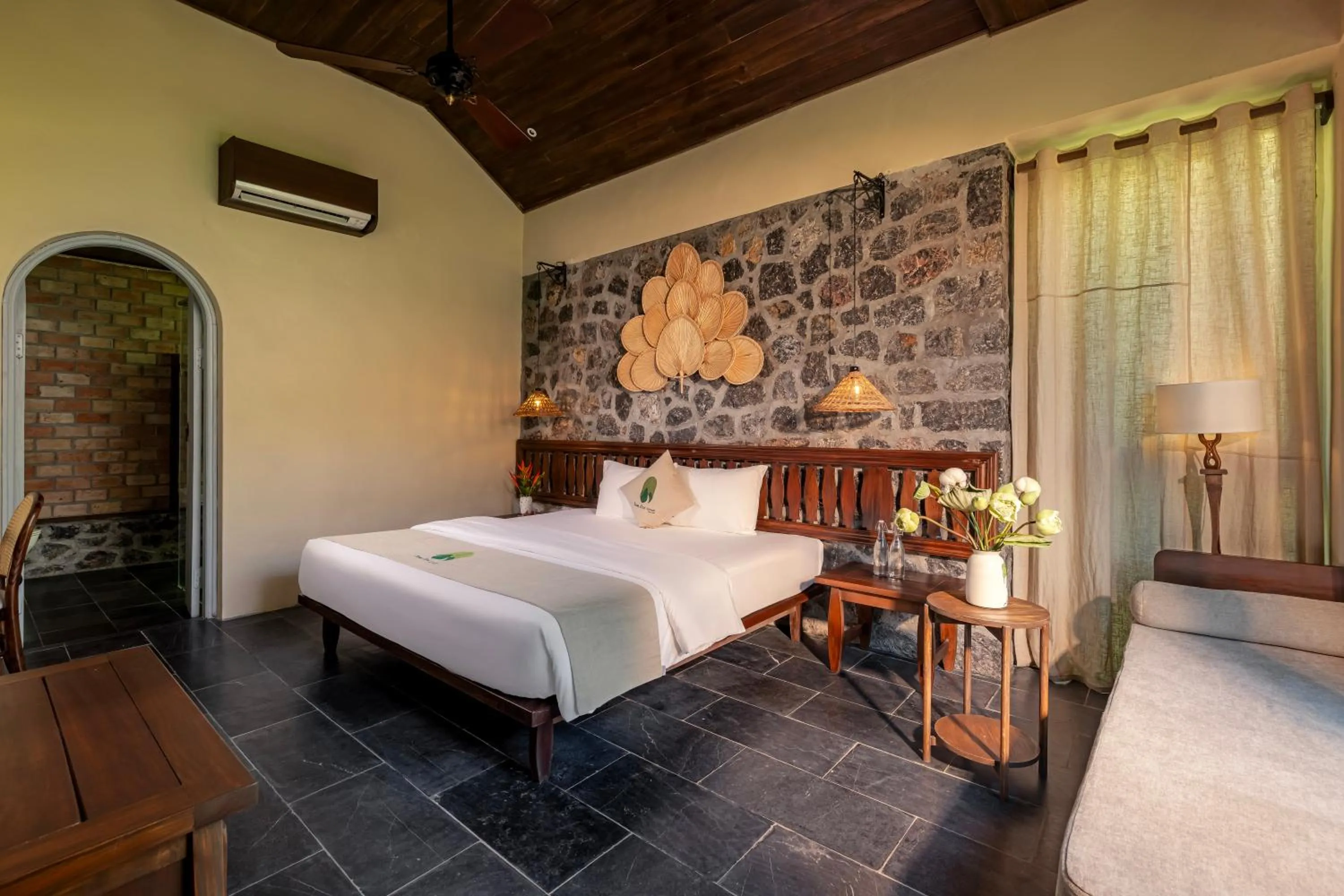 Bed in Tam Coc Retreat Ninh Binh