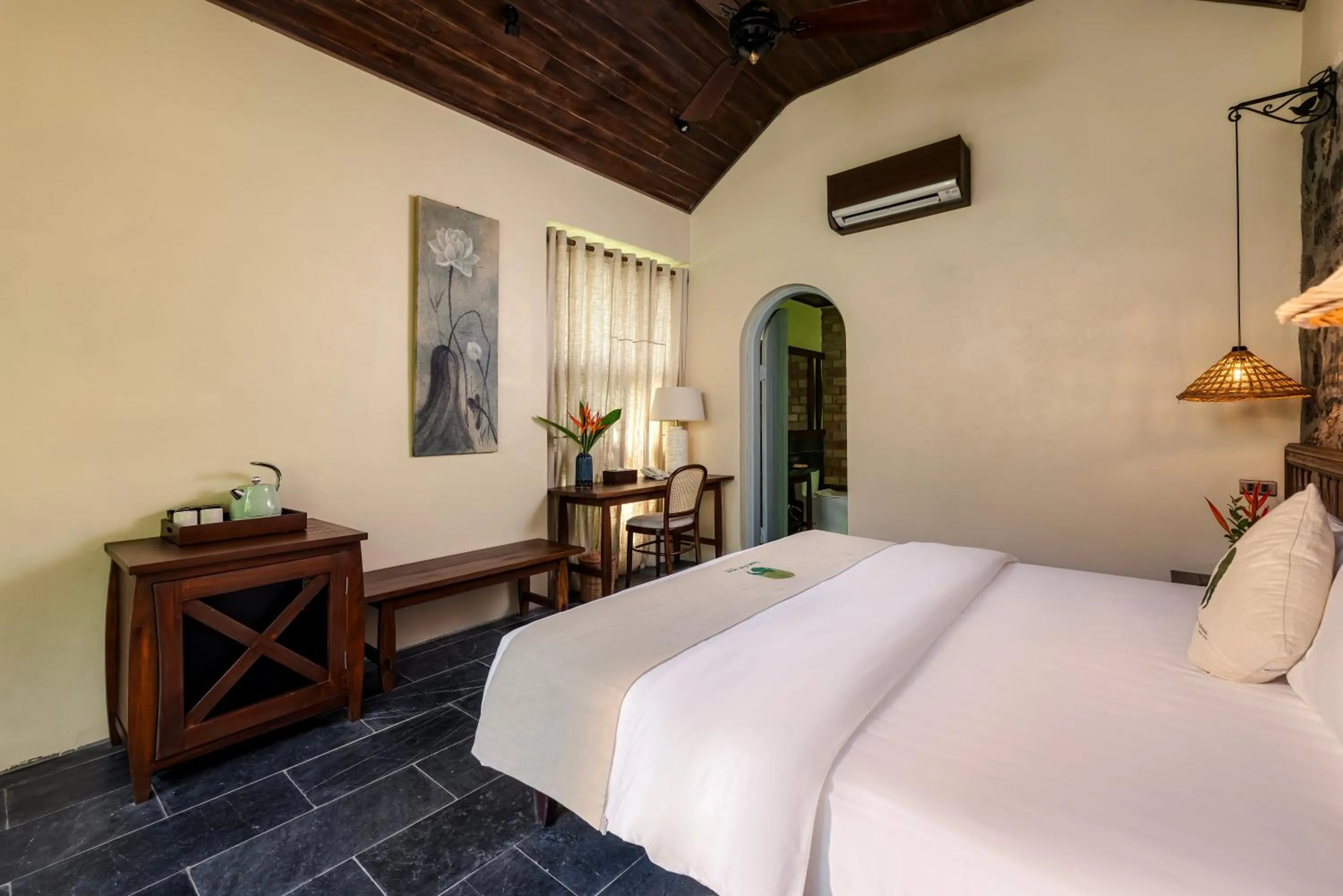 Bed in Tam Coc Retreat Ninh Binh