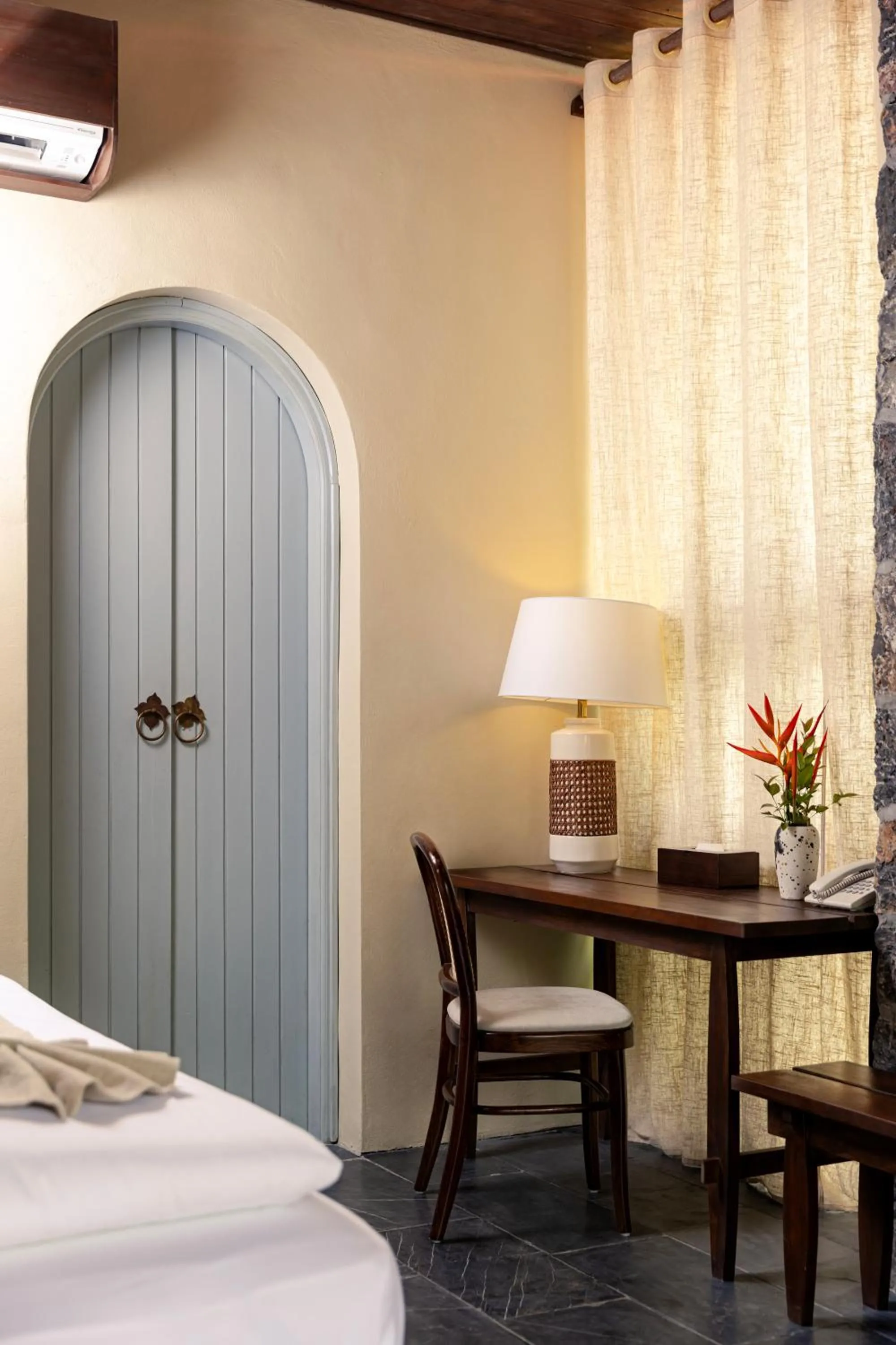 Photo of the whole room, Bed in Tam Coc Retreat Ninh Binh