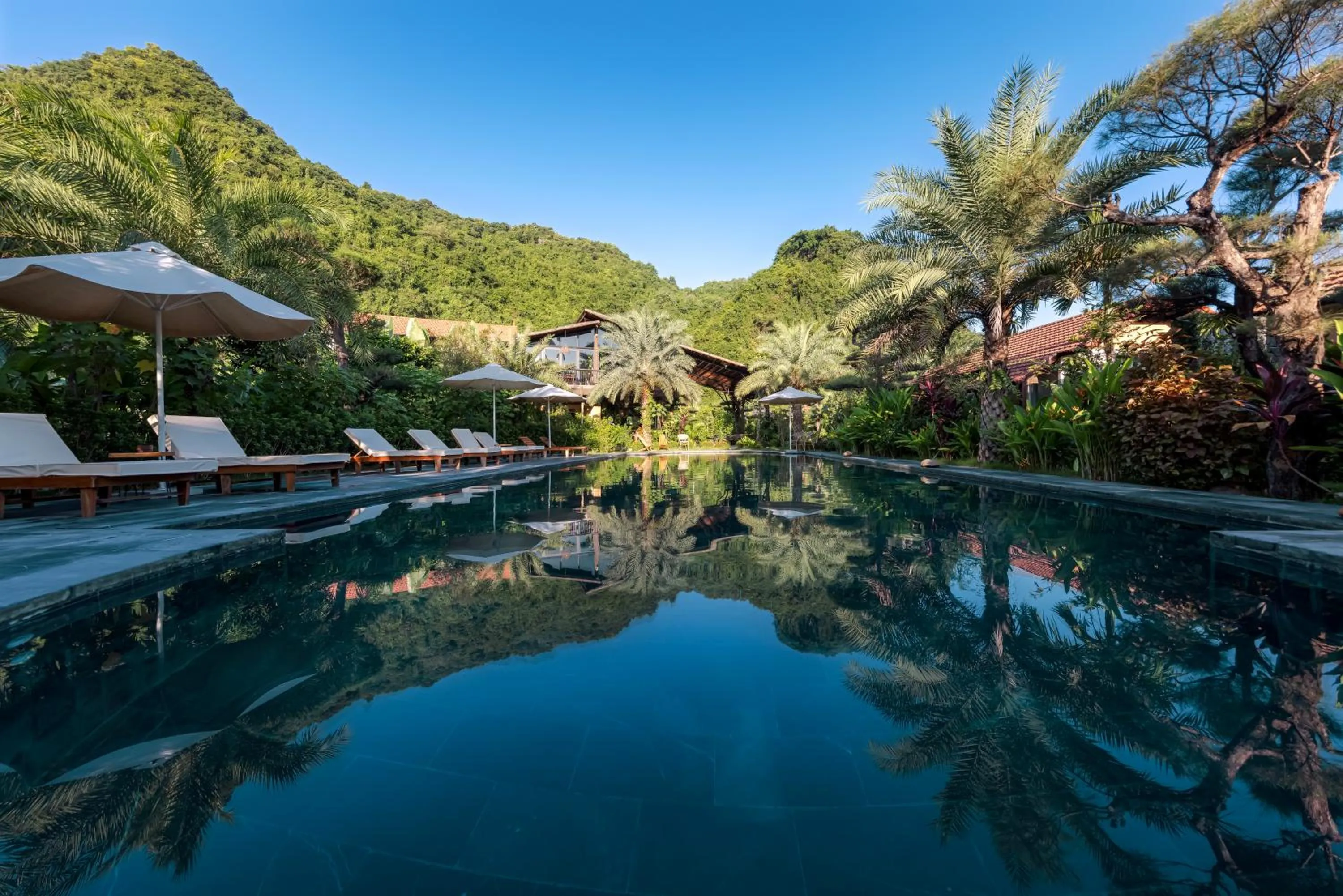 Day in Tam Coc Retreat Ninh Binh