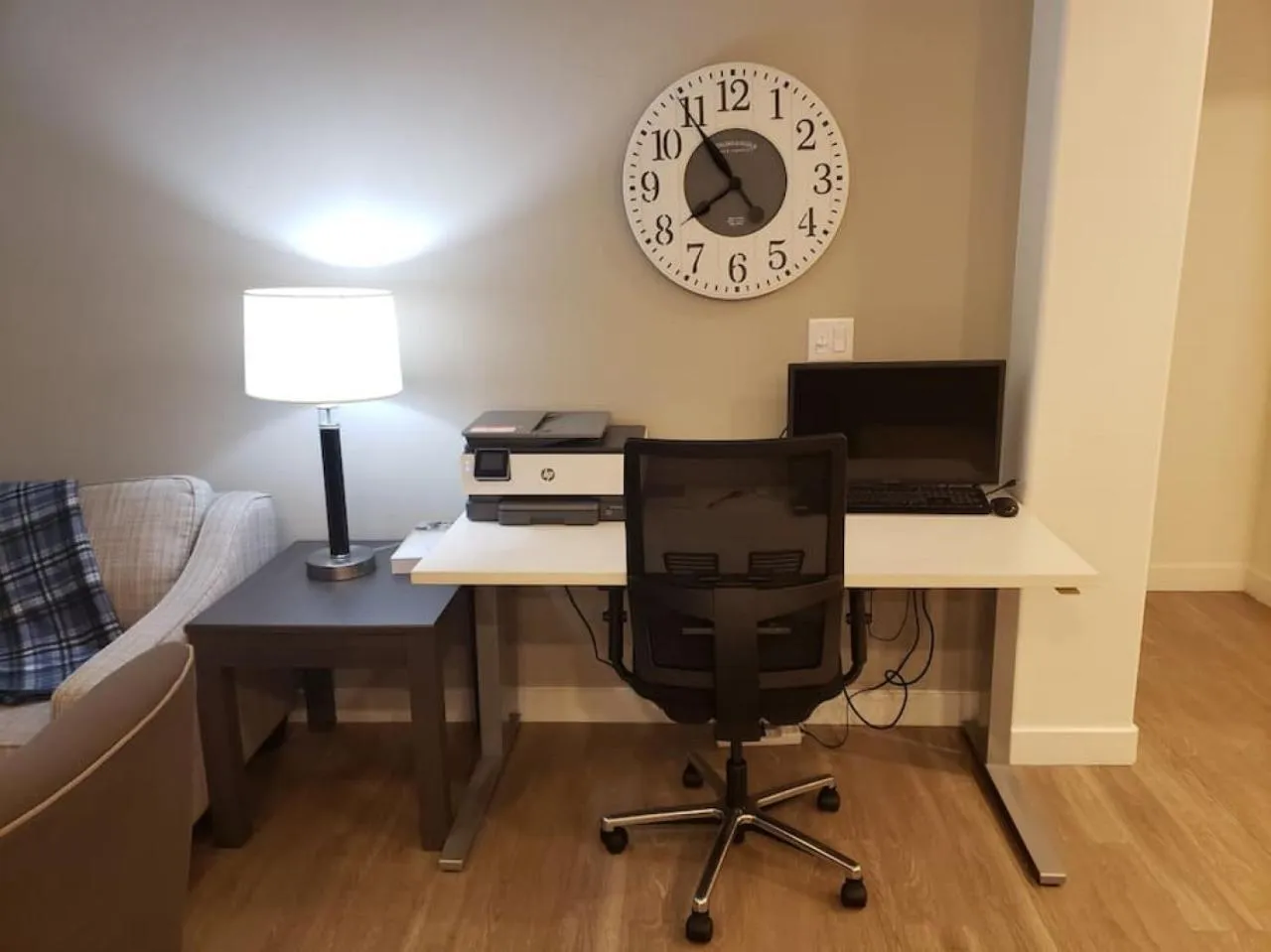 Luxury Living with Resort Amenities King bd Queens bd Sofa bd GymPoolHot Tub Fast WiFi