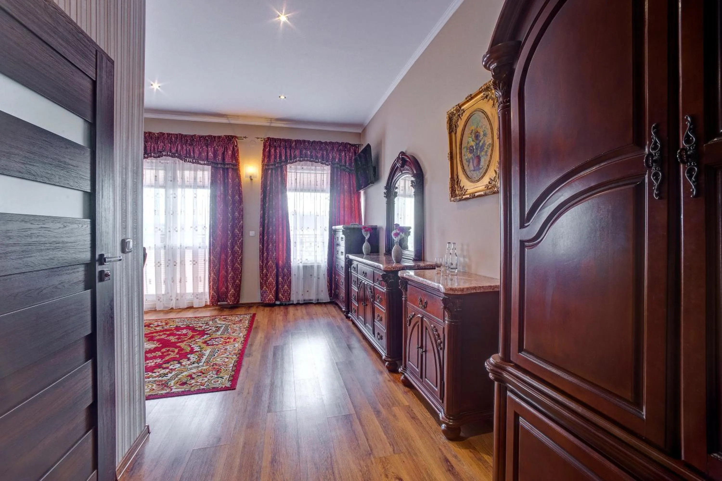 Communal lounge/ TV room in Hotel i Restauracja Bona