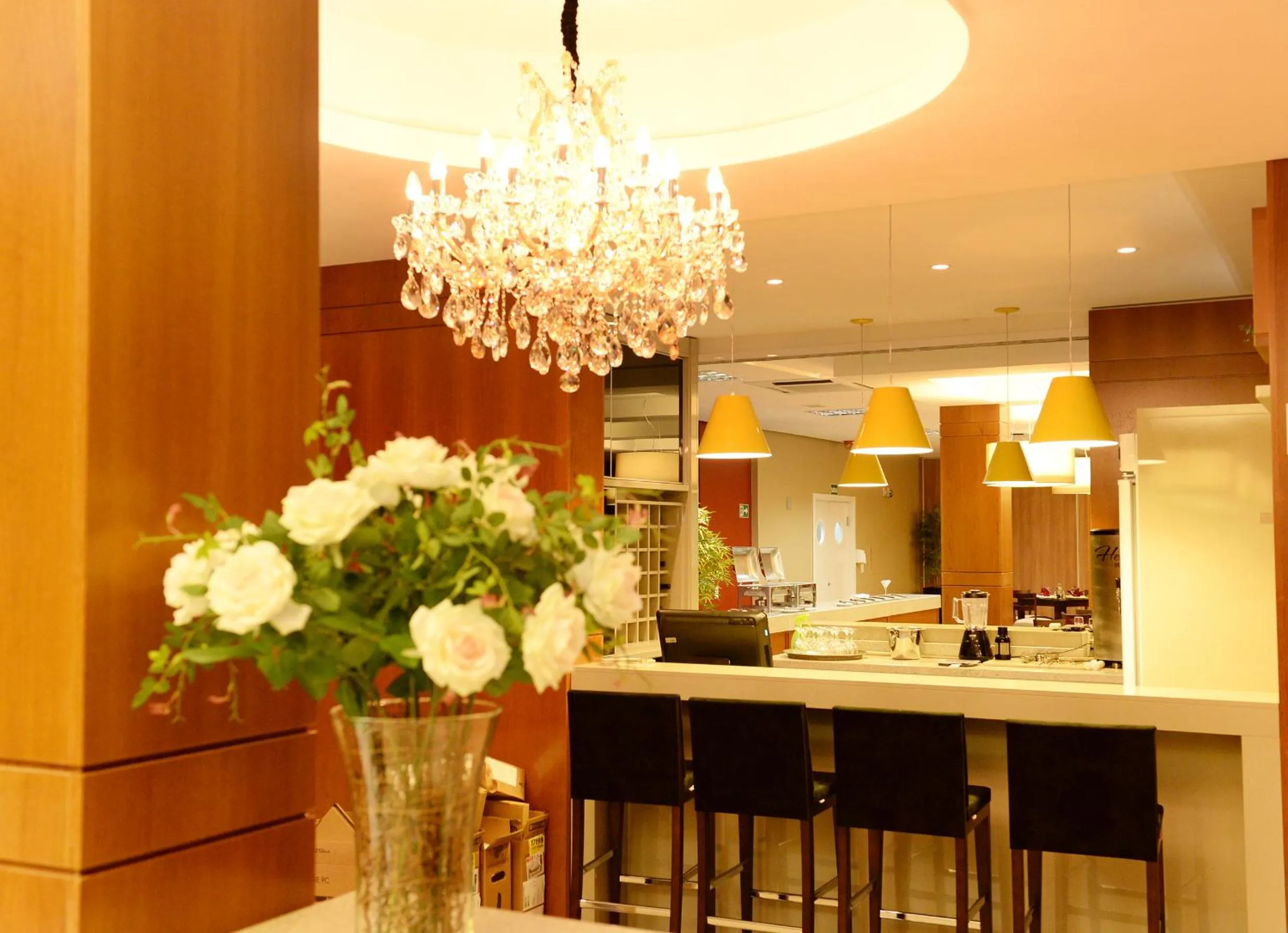 Lounge or bar in Imigrantes Hotel