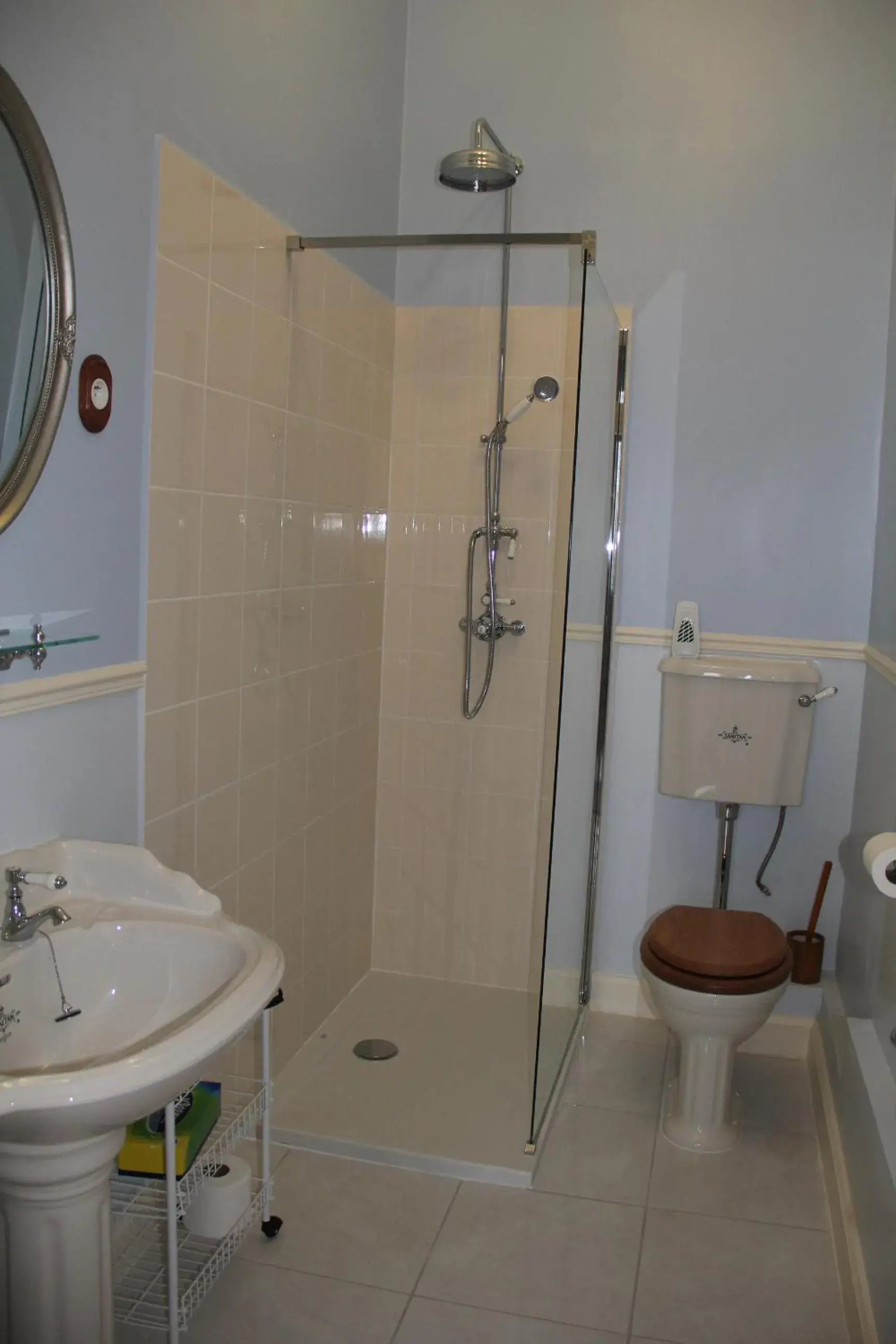 Comfort Double Room in Chateau Lezat - Chambres d'Hotes Comfort Double Room in Chateau Lezat - Chambres d'Hotes