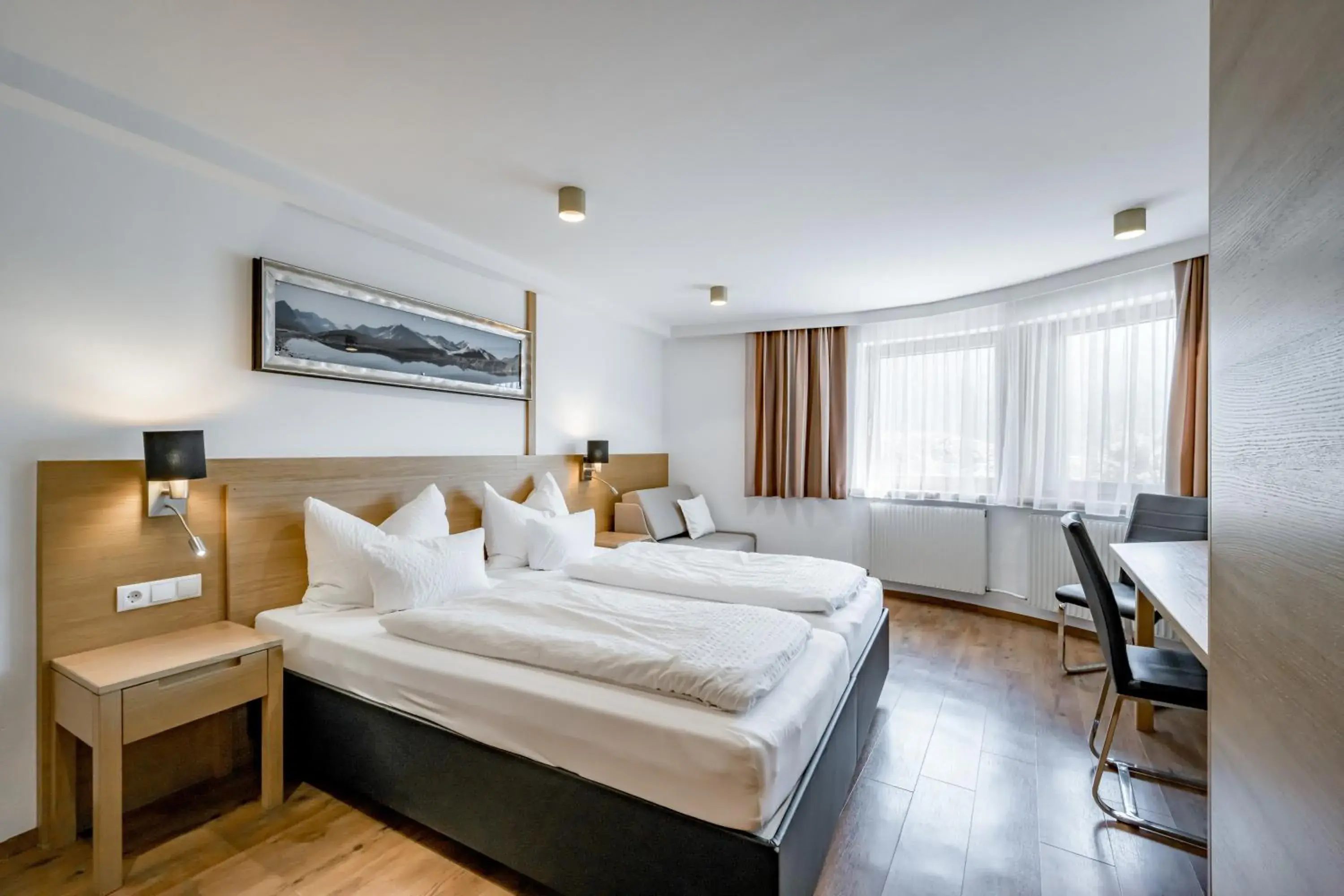 Double Room without Balcony - single occupancy in Apart Hotel Garni Wieser Double Room without Balcony - single occupancy in Apart Hotel Garni Wieser