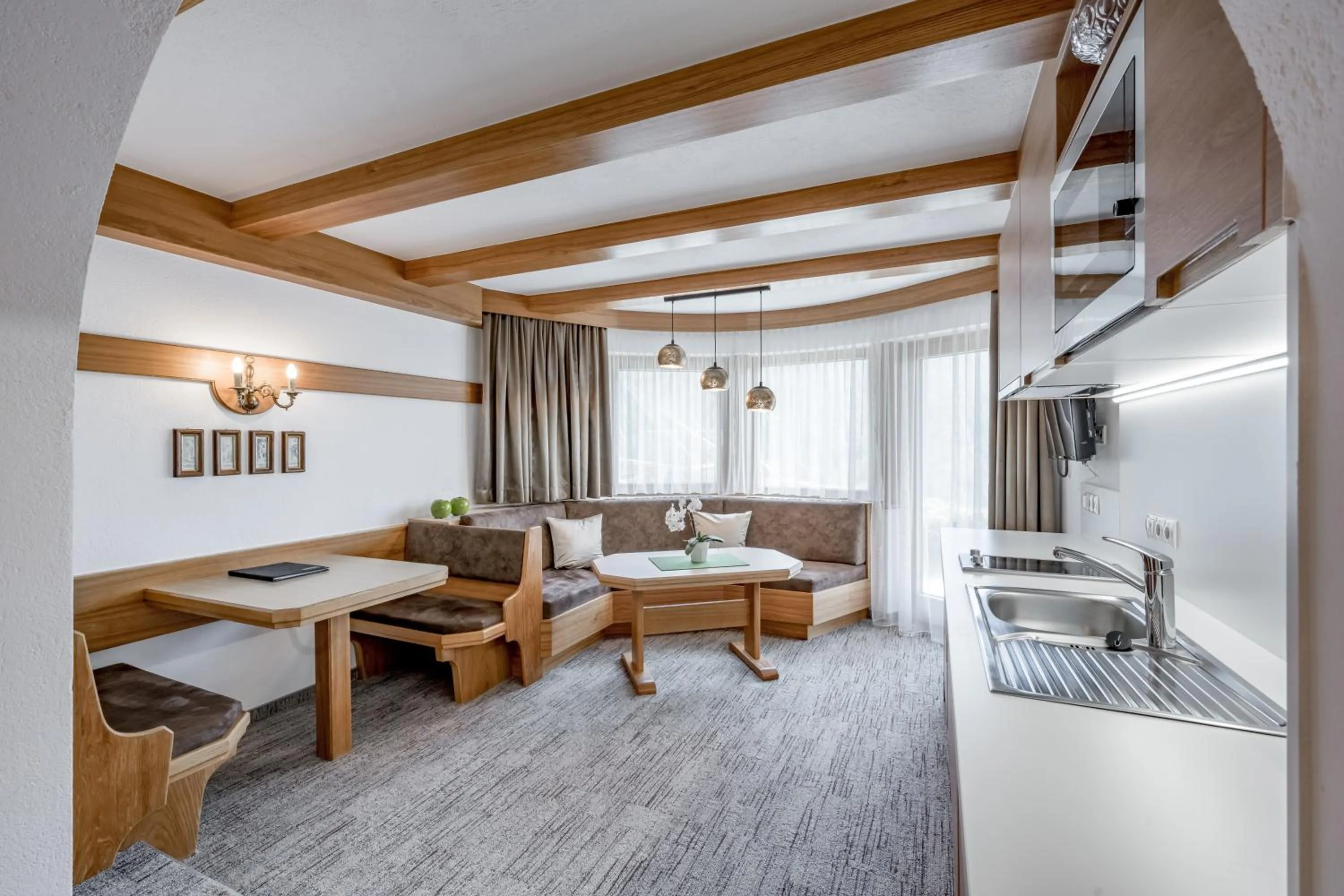 Living room, Bed in Apart Hotel Garni Wieser