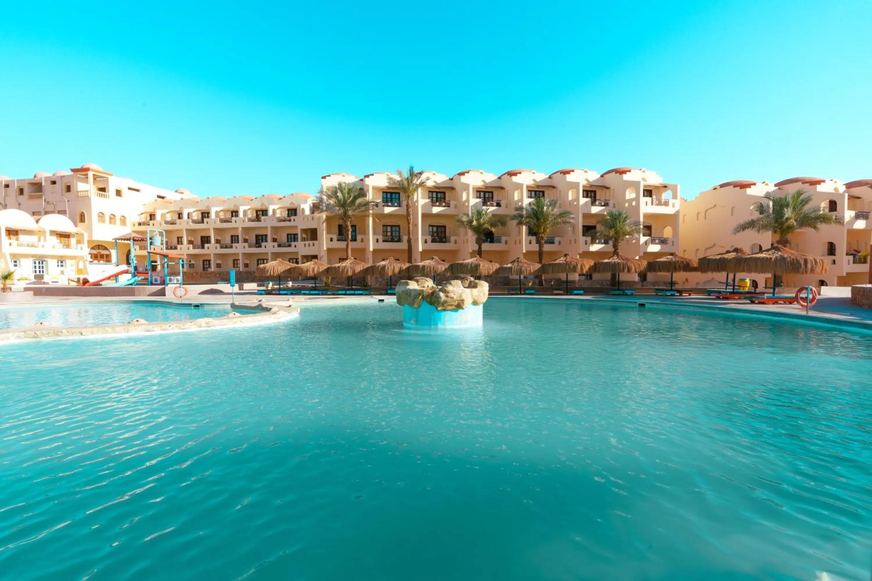 Swimming pool in Protels Crystal Beach Resort