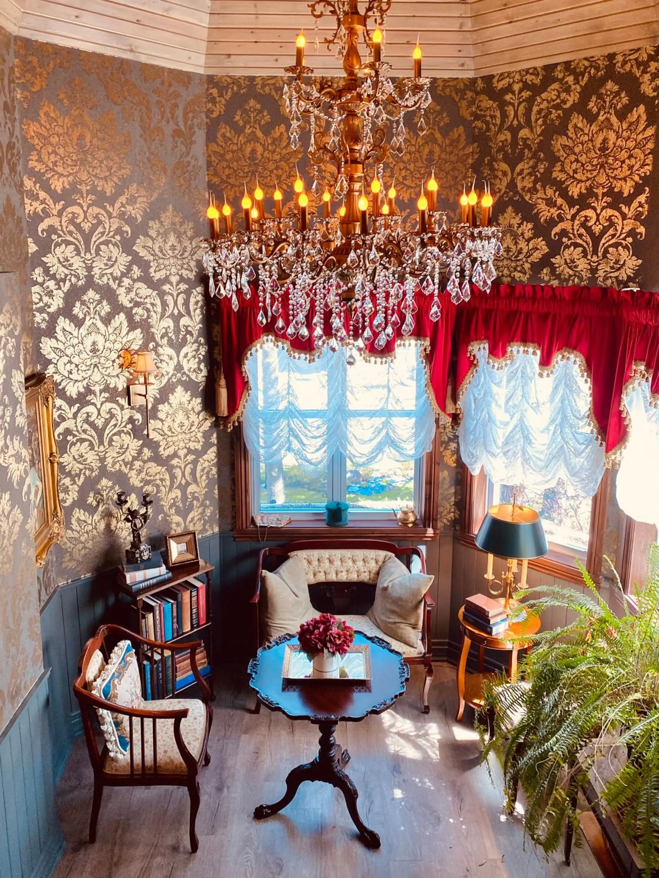 Restaurant/places to eat in Maison Rose