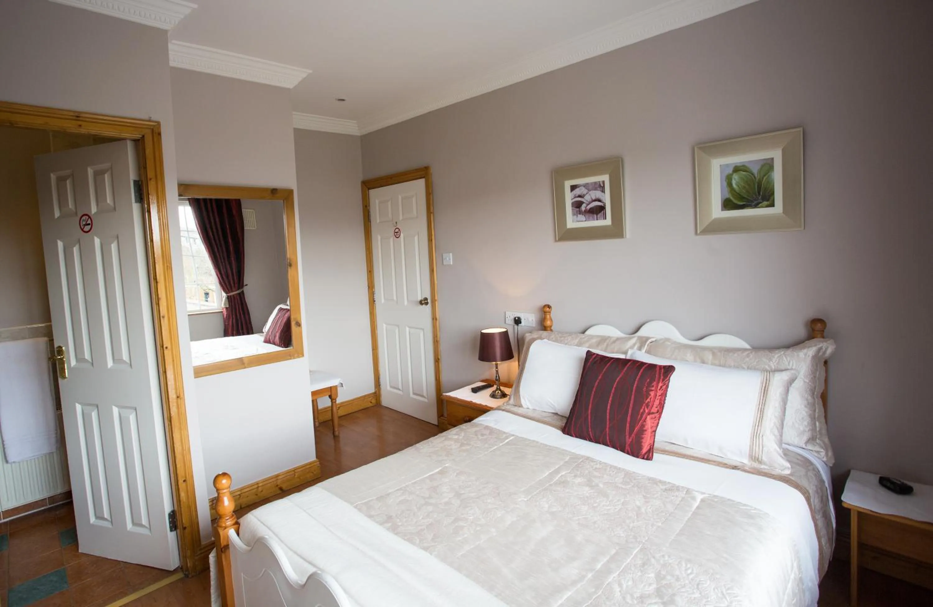 Photo of the whole room in Almanii