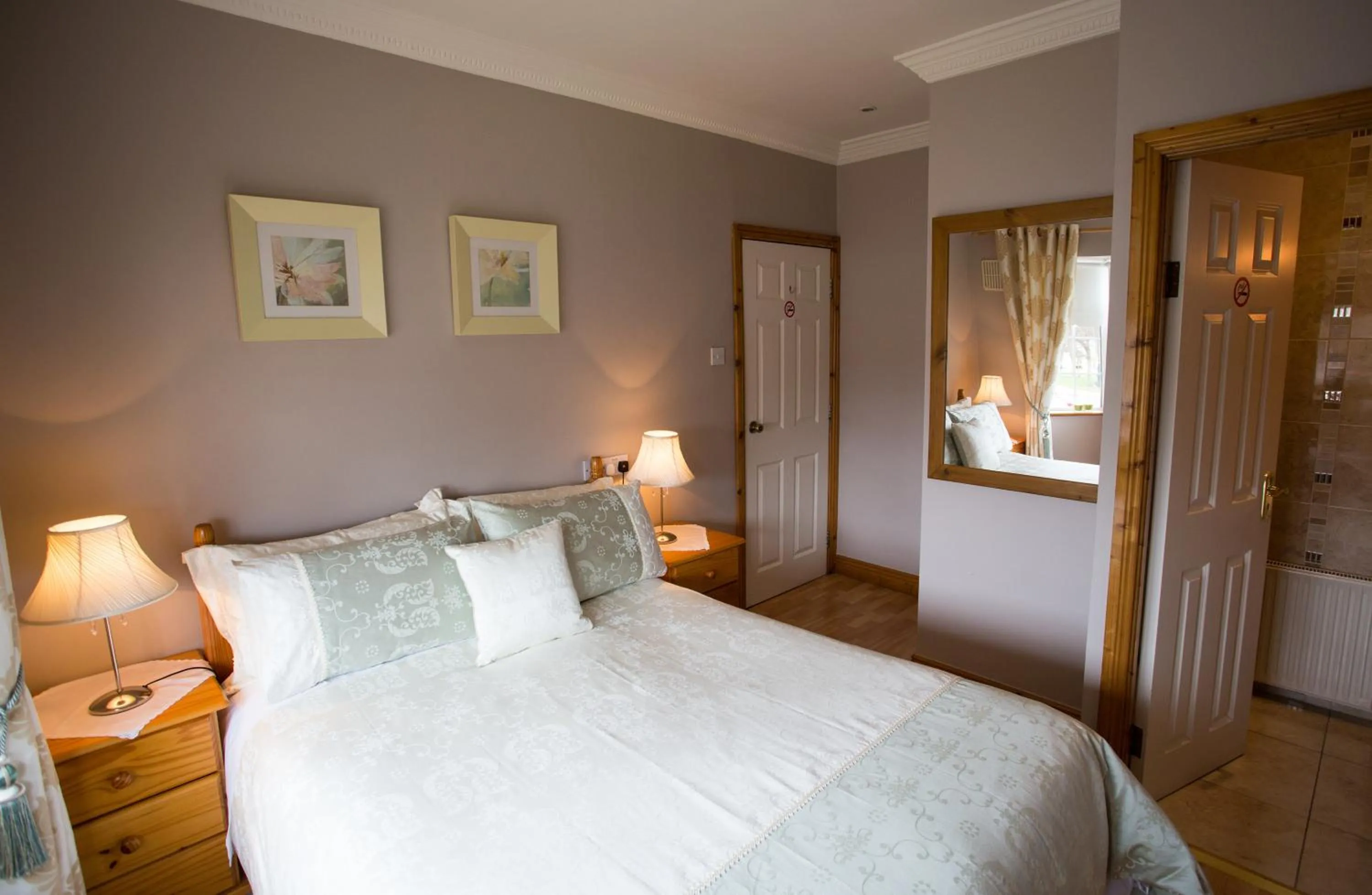 Photo of the whole room in Almanii