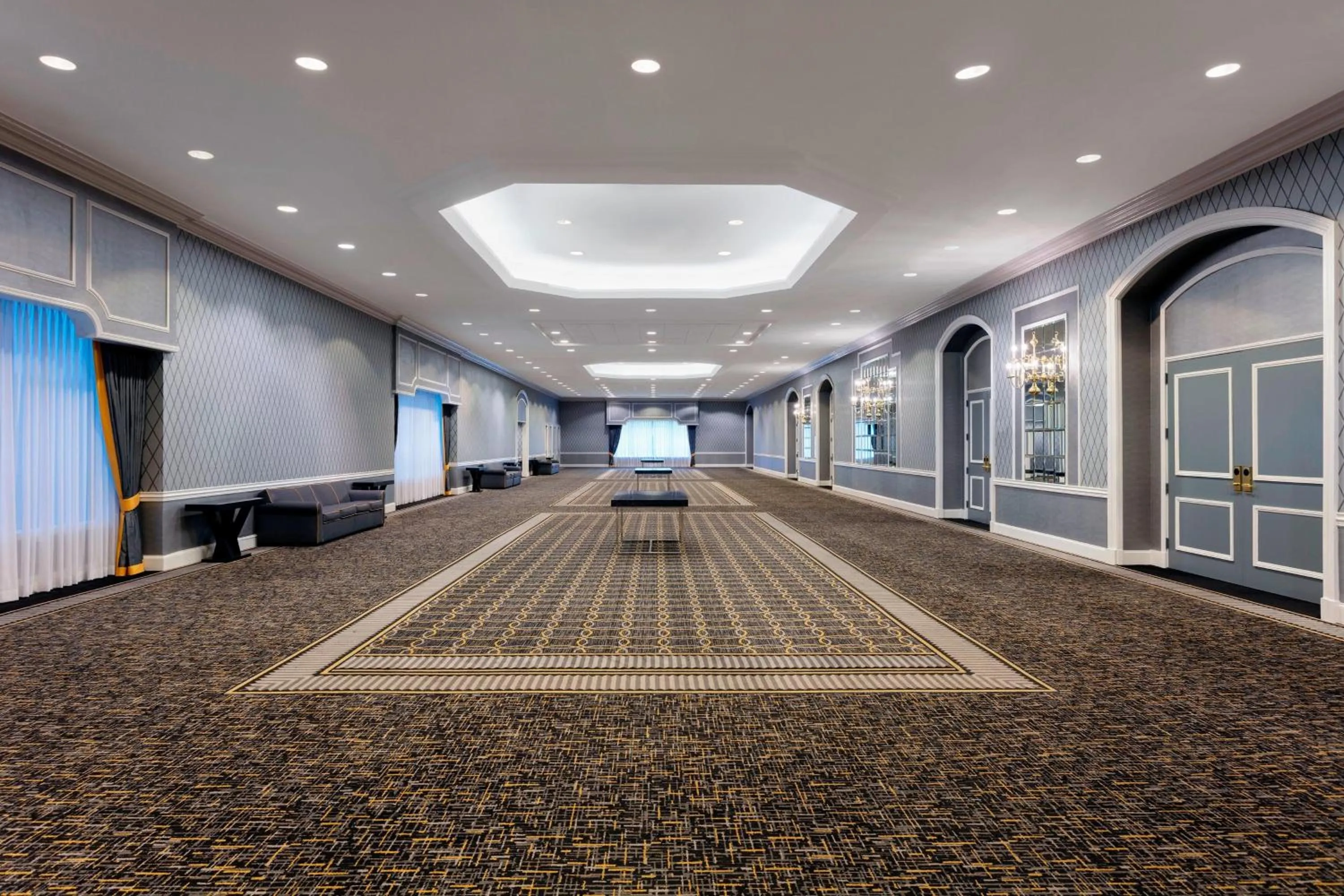 Meeting/conference room in Le Meridien Charlotte