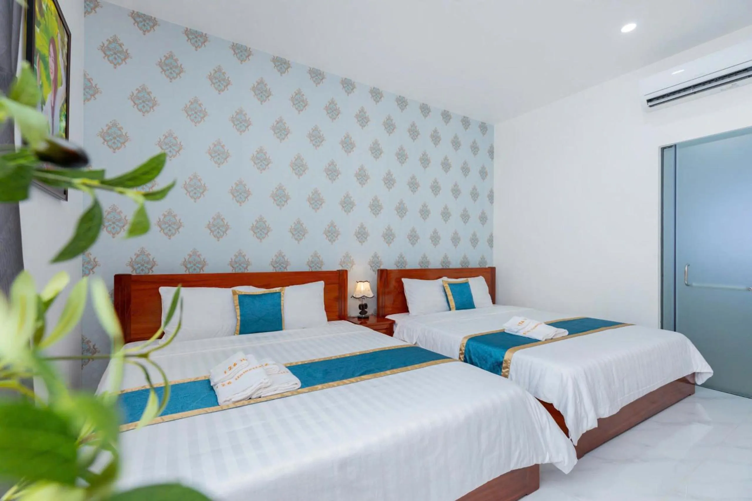Bed in 126 Vung Tau Pool Villa Back Beach From 4 To 12 Rooms Options