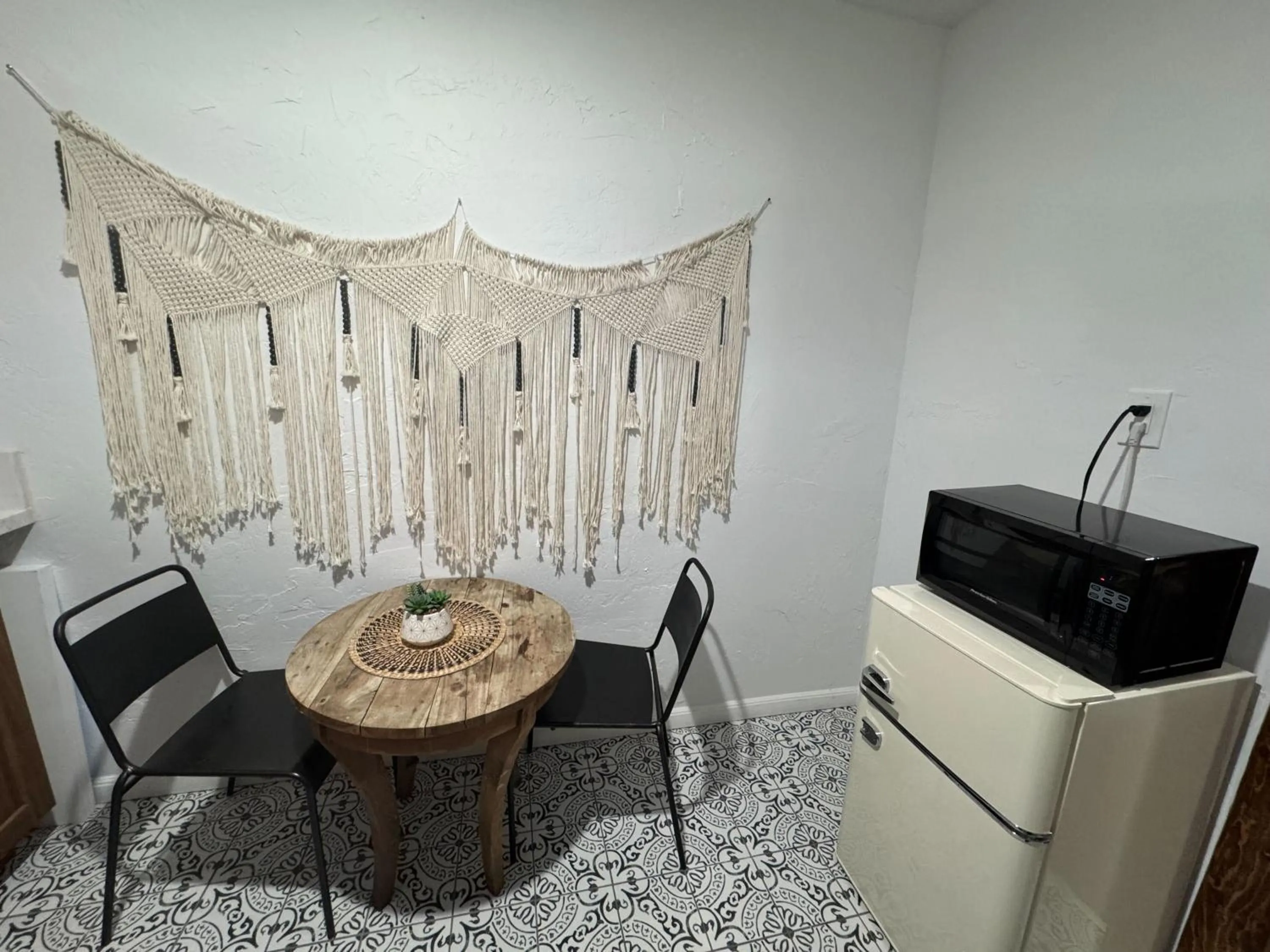 Kitchen or kitchenette in Three Pines Cabins