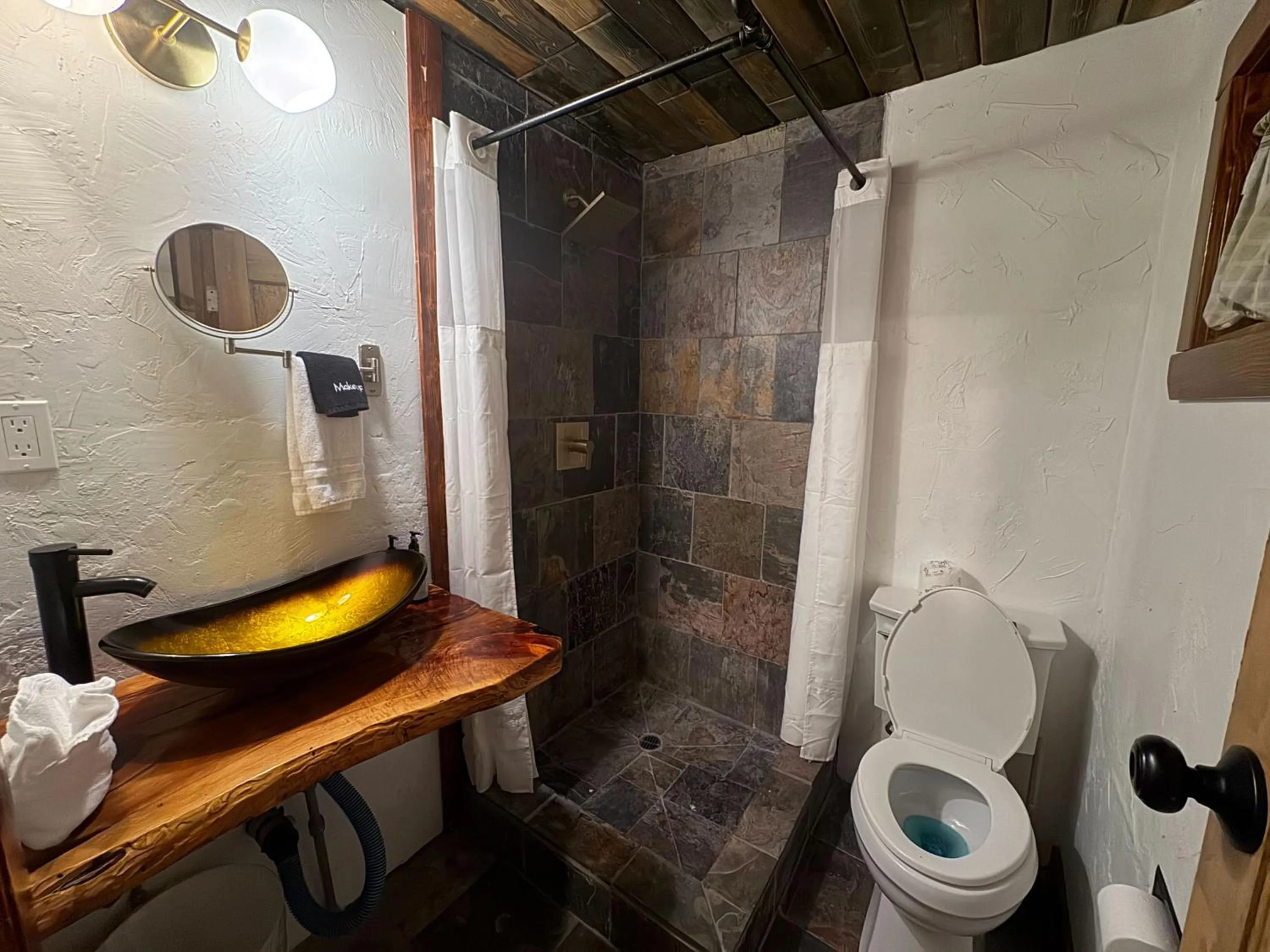 Bathroom in Three Pines Cabins