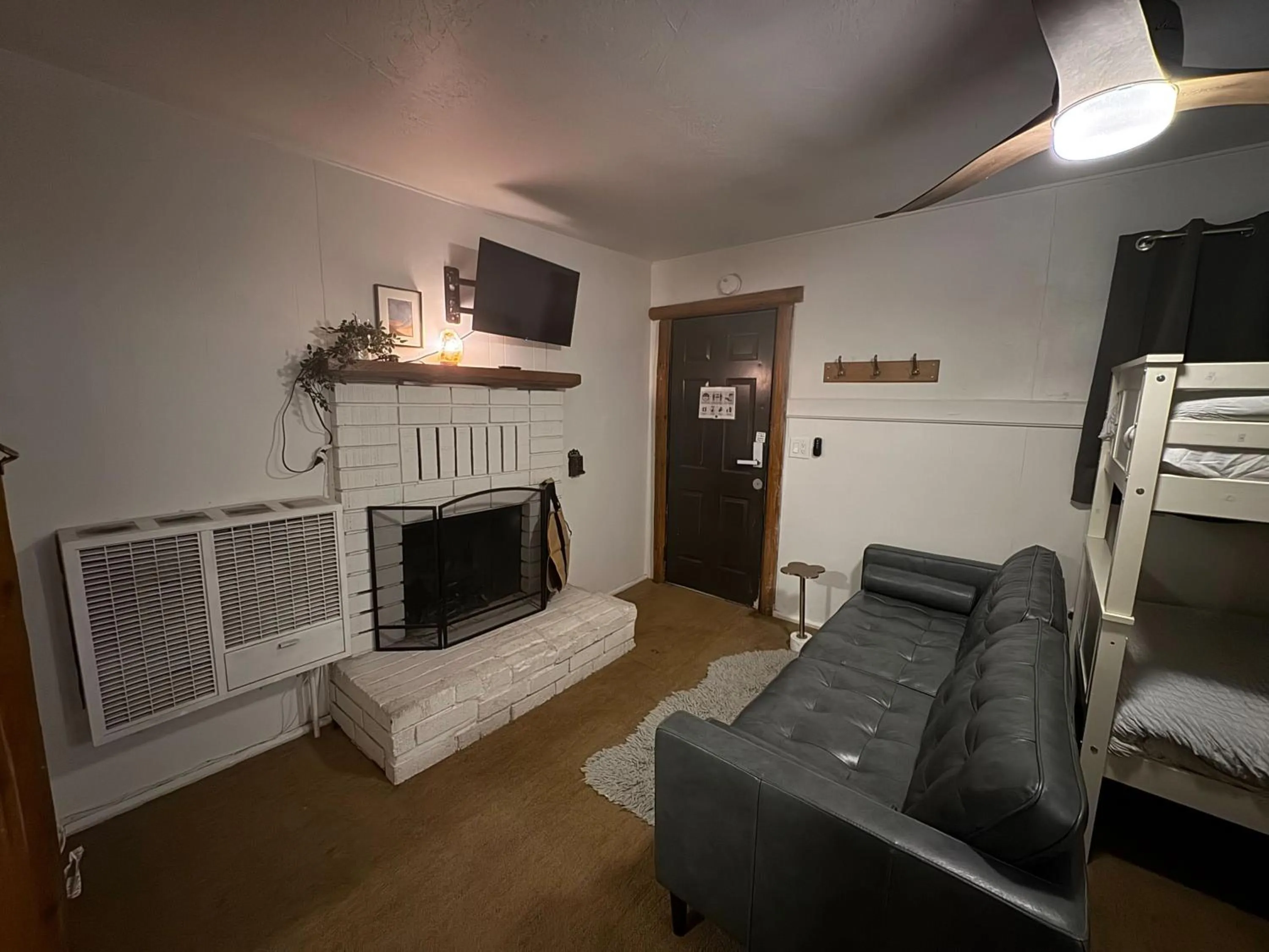 Living room in Three Pines Cabins
