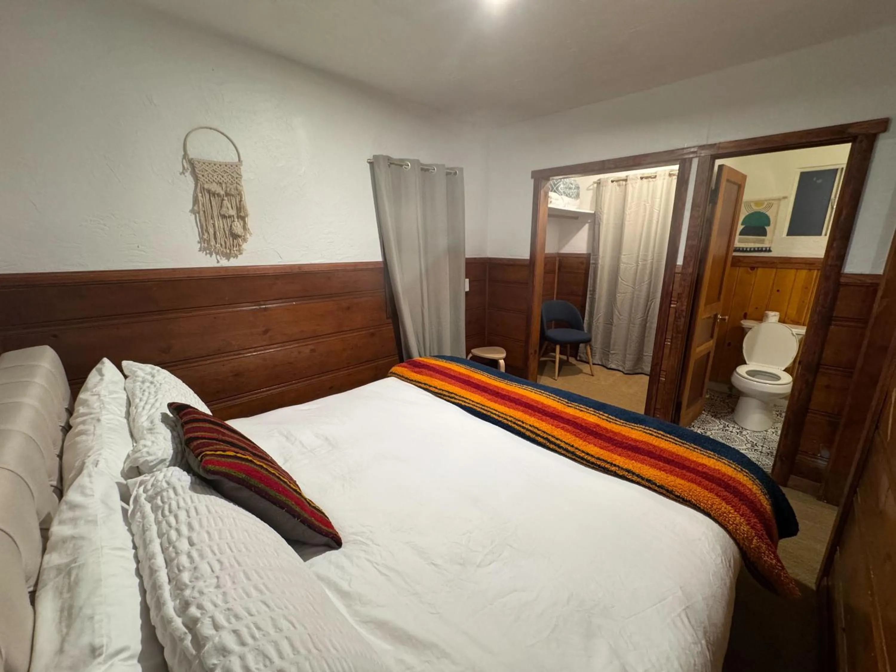 Bedroom, Bed in Three Pines Cabins