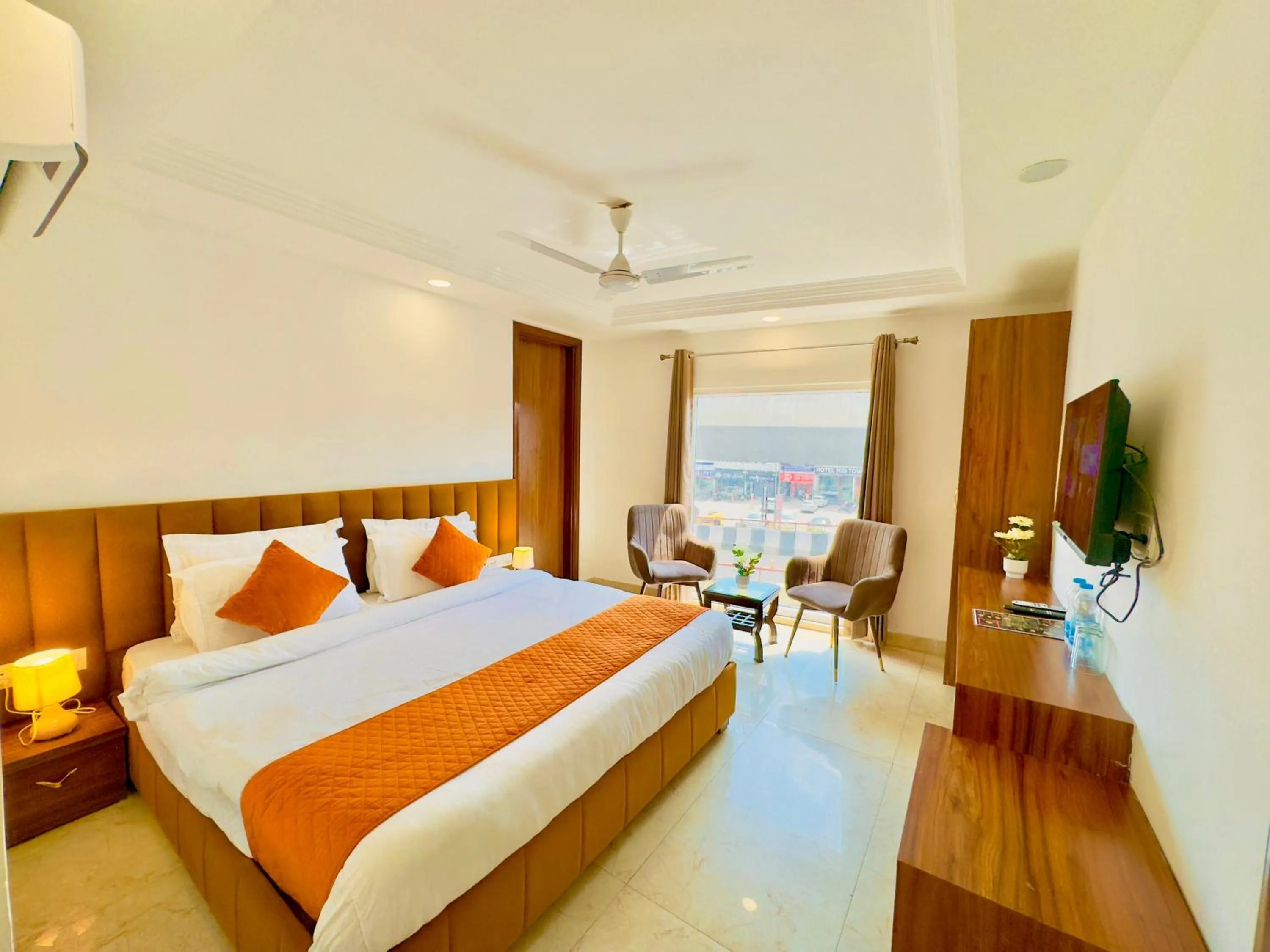 Bed in Hotel La Casa, Amritsar