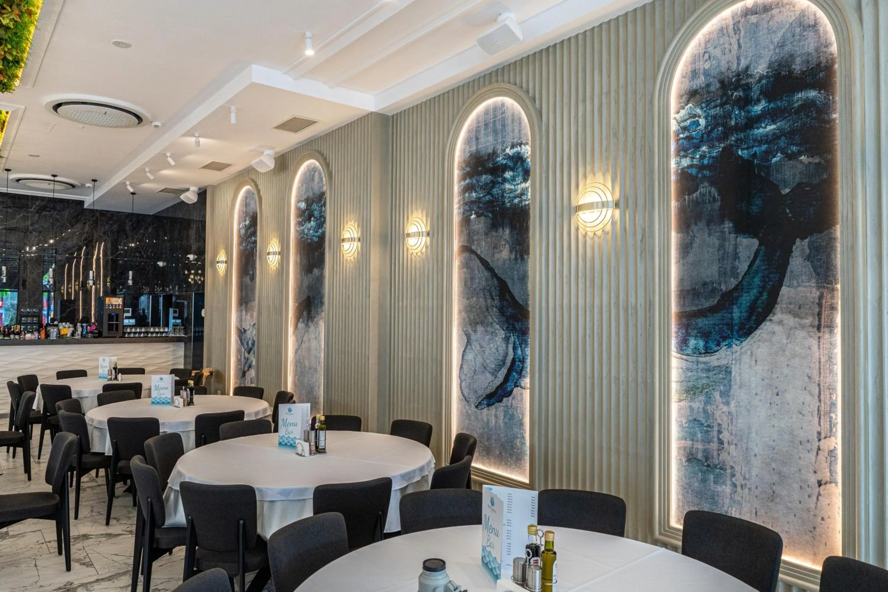 Restaurant/places to eat in HOTEL DUNĂREA